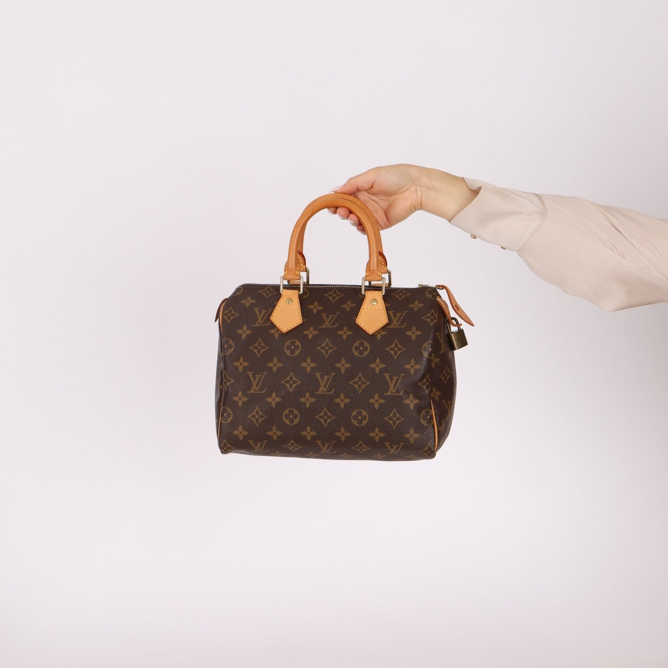Louis Vuitton Monogram Speedy 25 - FashioNica