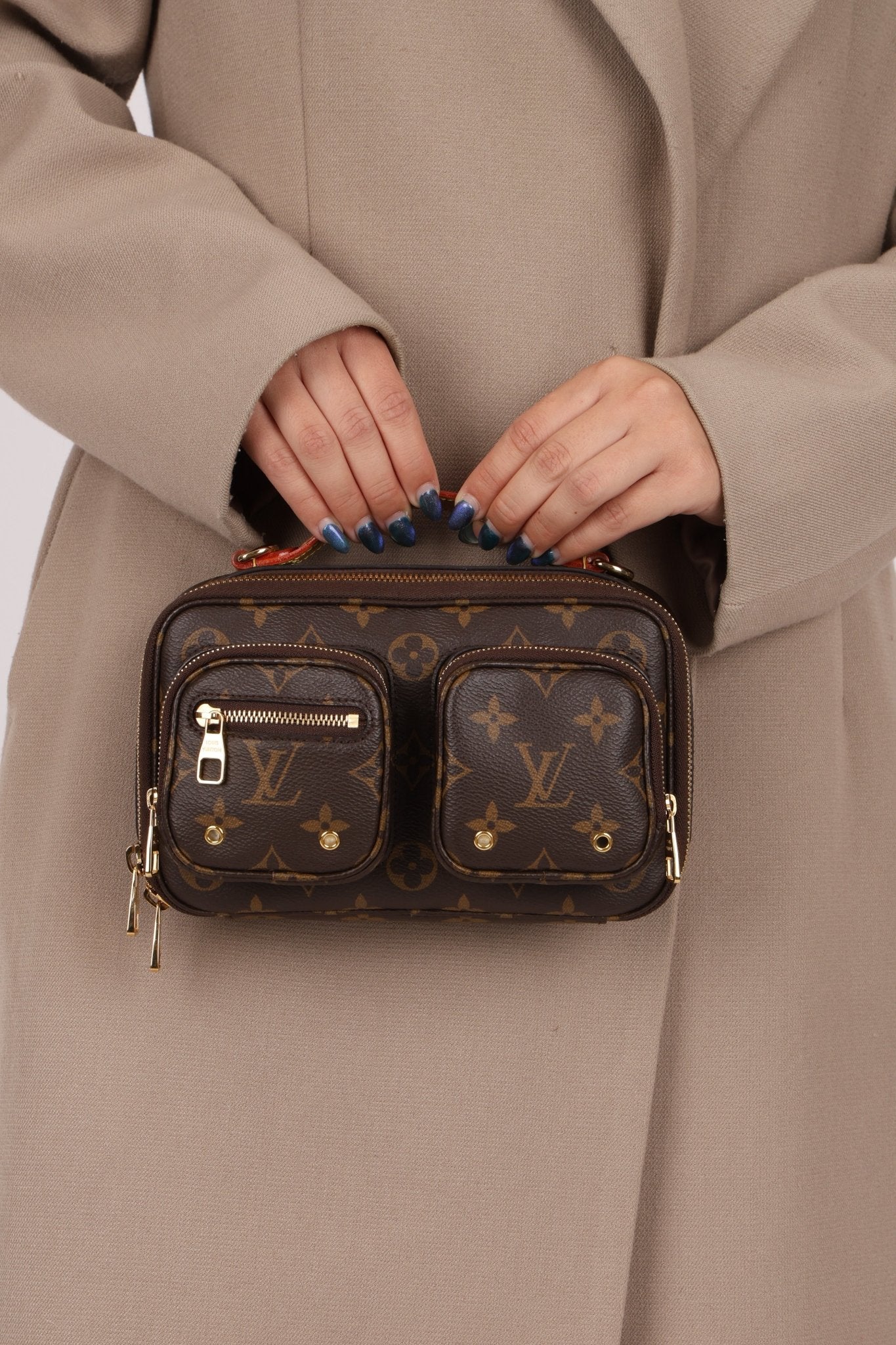 Louis Vuitton Monogram Utility Camera Crossbody - FashioNica