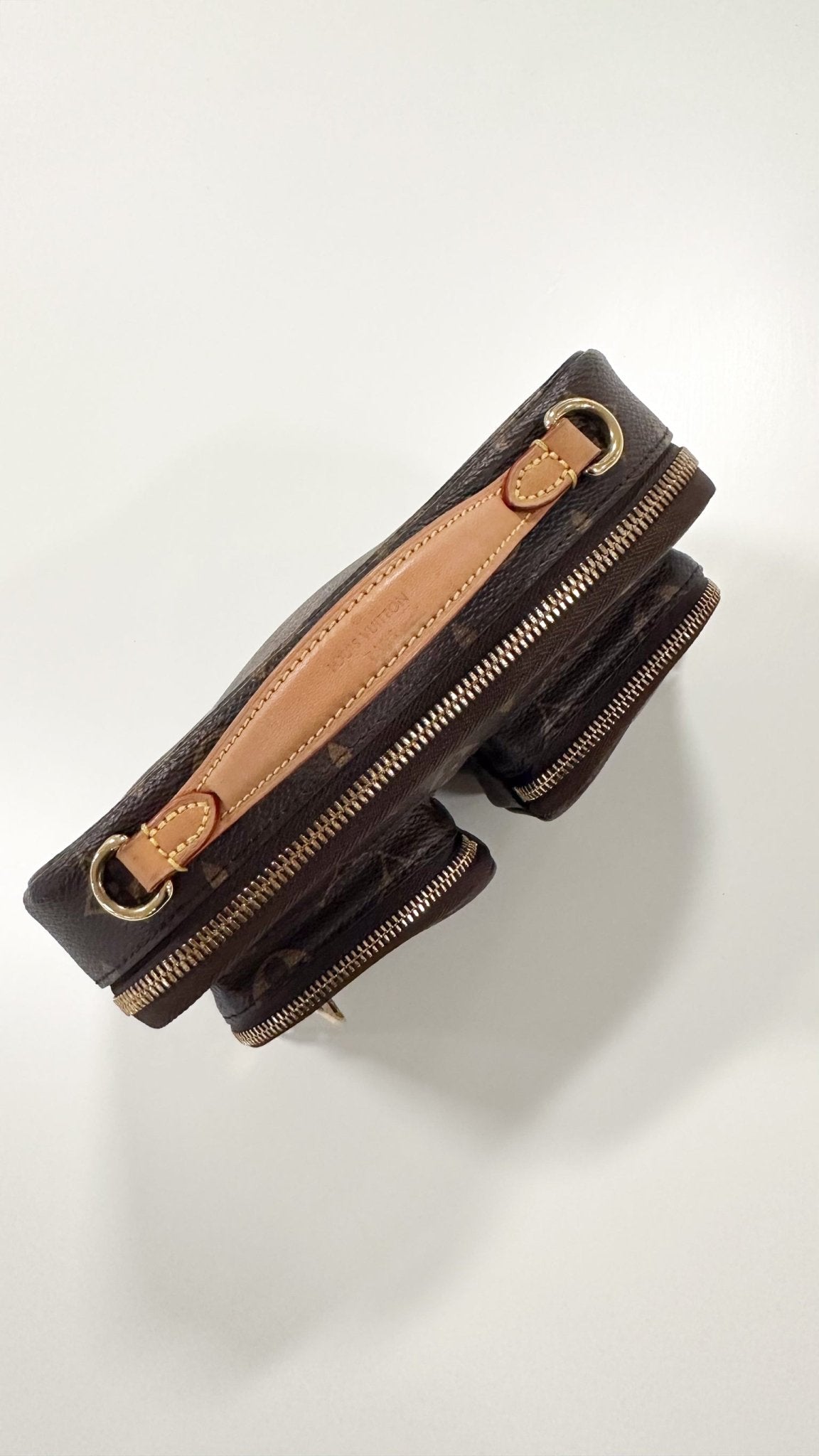 Louis Vuitton Monogram Utility Camera Crossbody - FashioNica