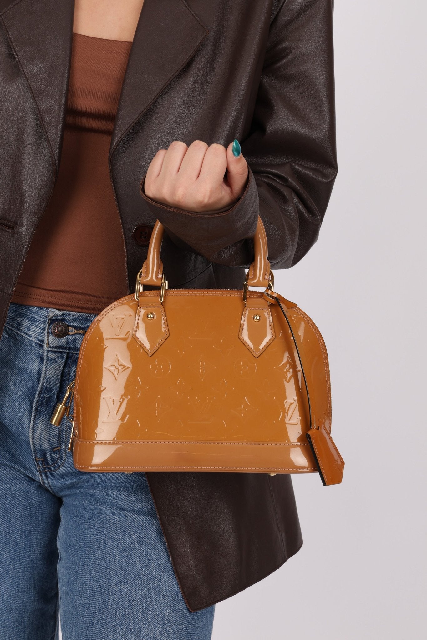 Louis Vuitton Rose Velours Vernis Alma BB - FashioNica