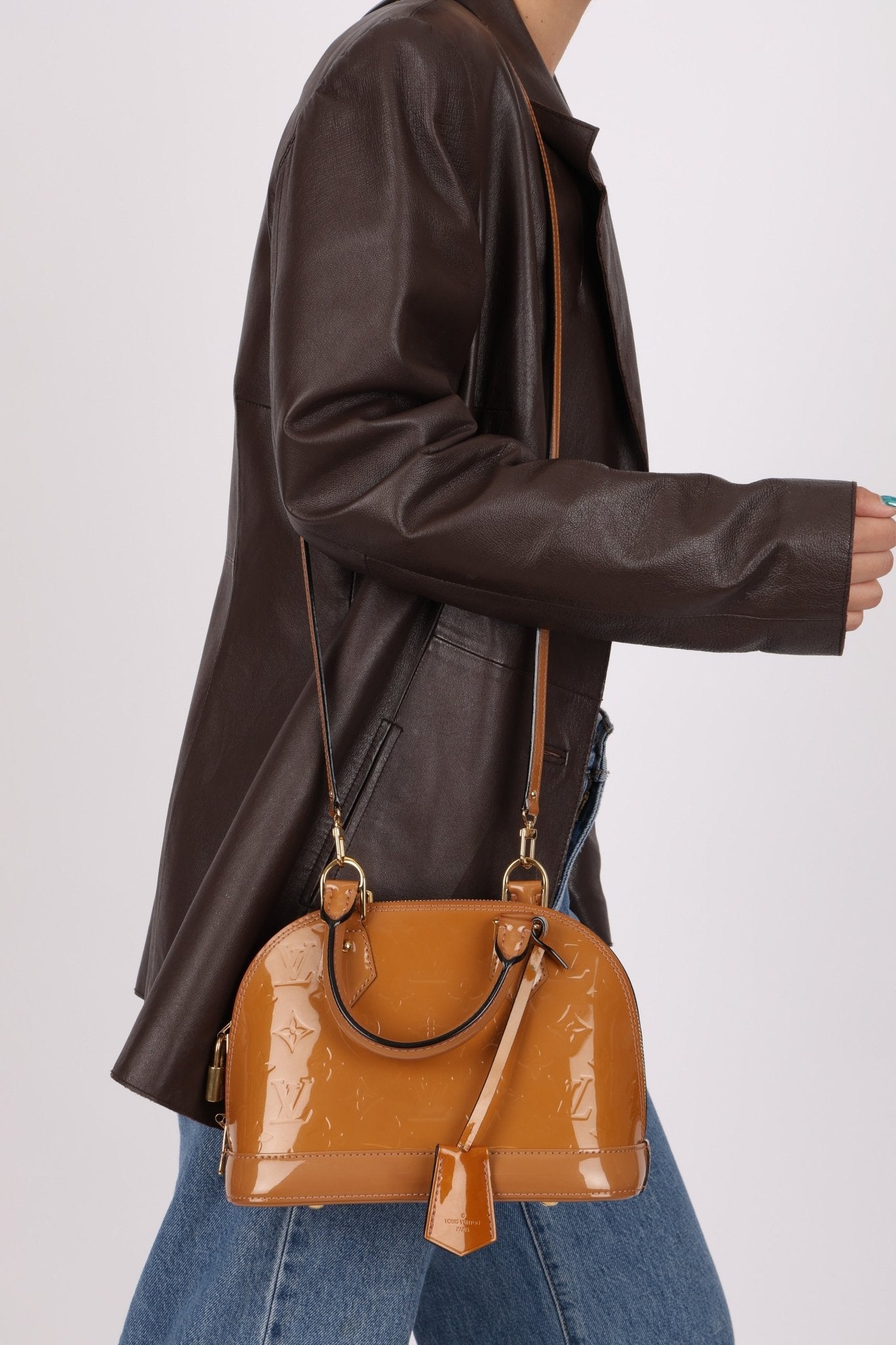 Louis Vuitton Rose Velours Vernis Alma BB - FashioNica