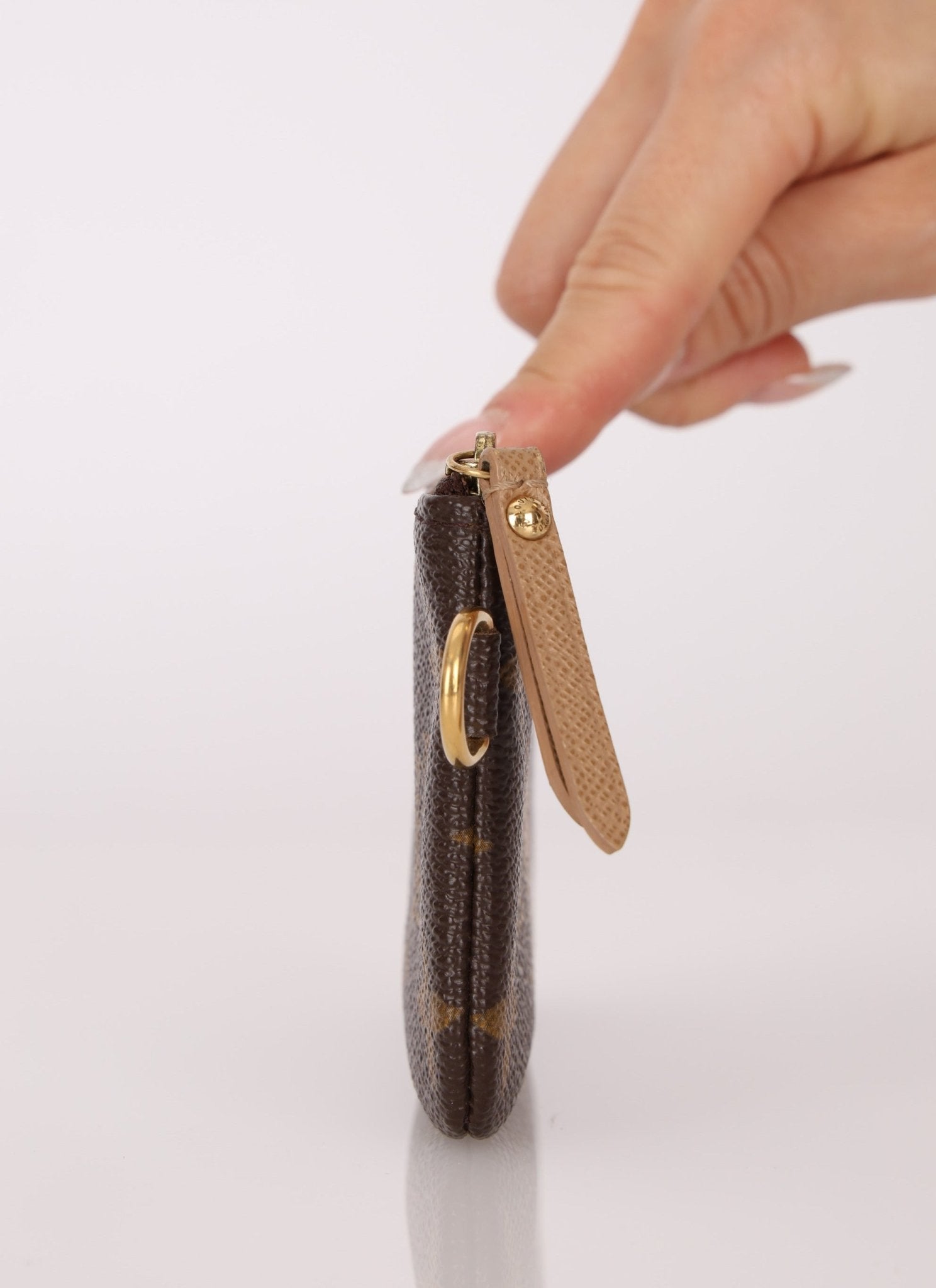 Louis Vuitton Trunks & Bags Key Pouch - FashioNica