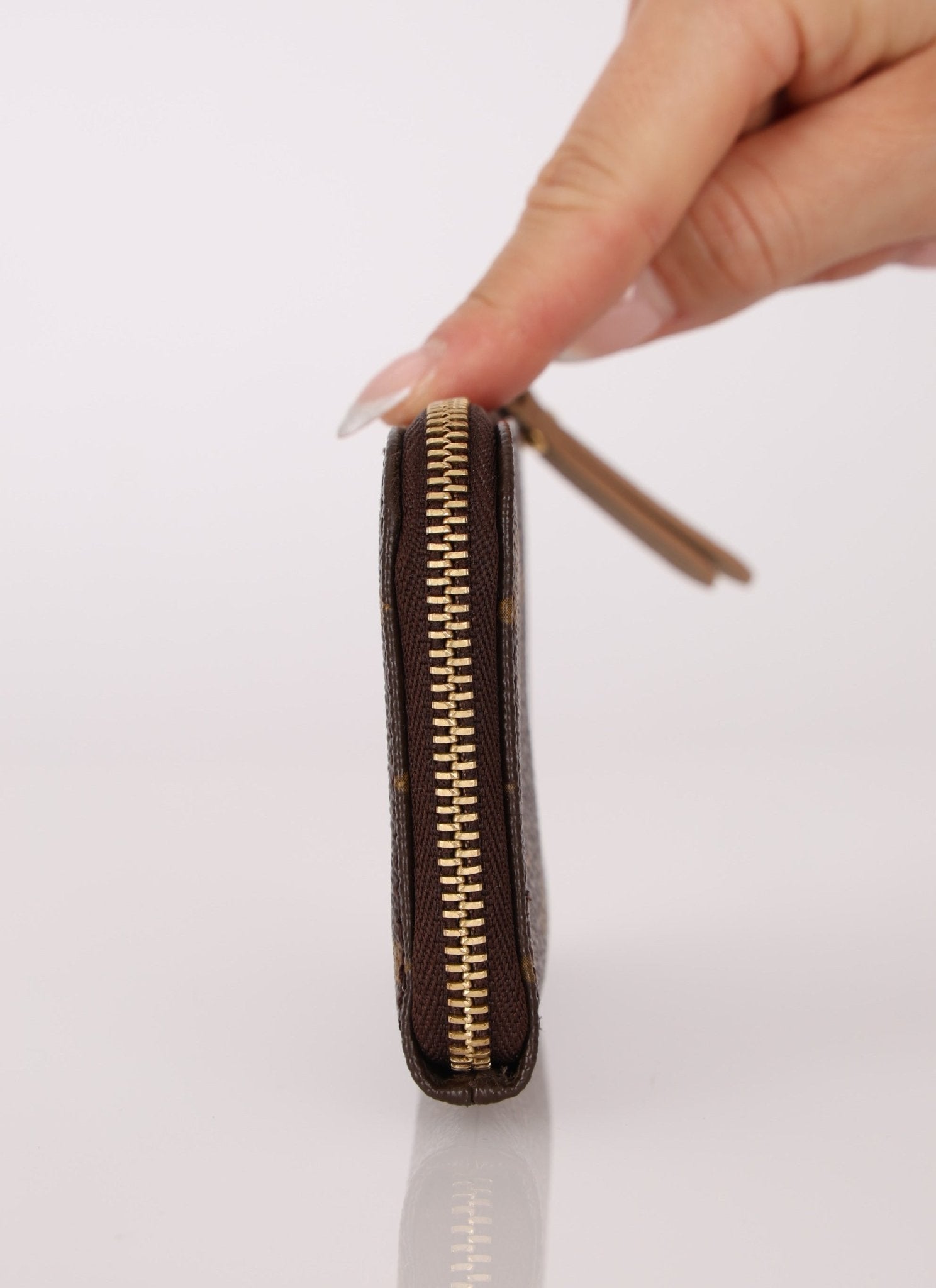 Louis Vuitton Trunks & Bags Key Pouch - FashioNica