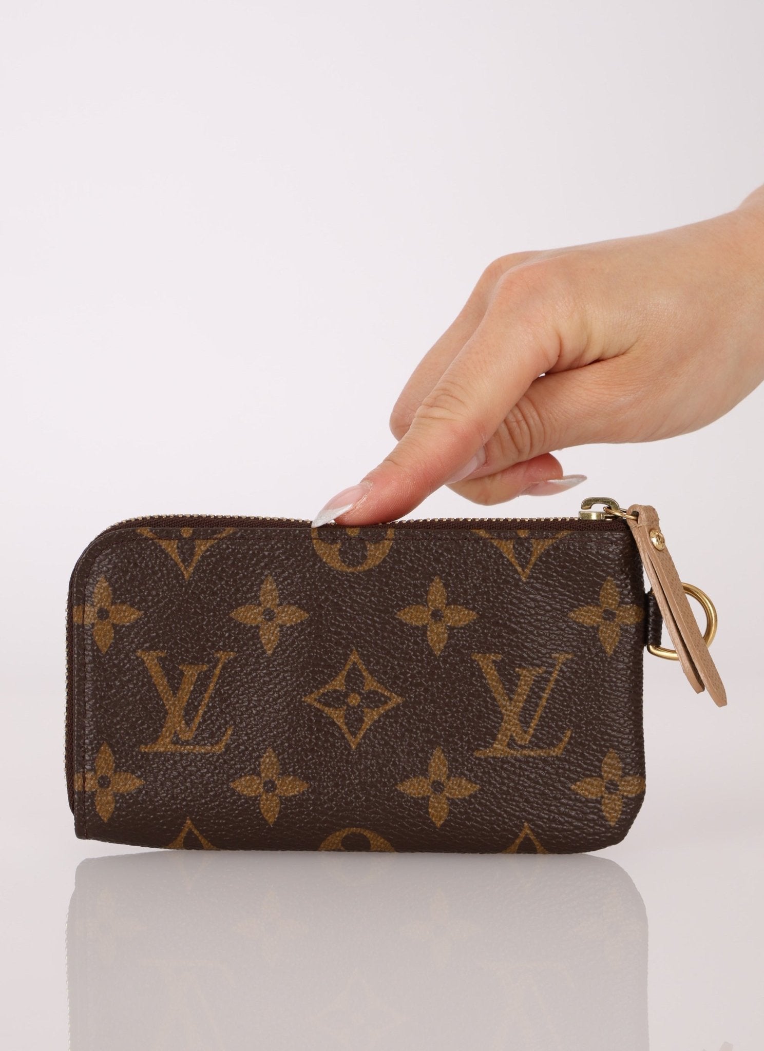 Louis Vuitton Trunks & Bags Key Pouch - FashioNica
