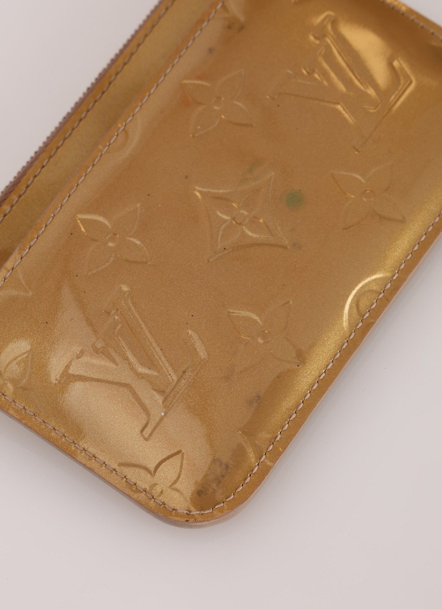 Louis Vuitton Vernis Key Pouch - FashioNica