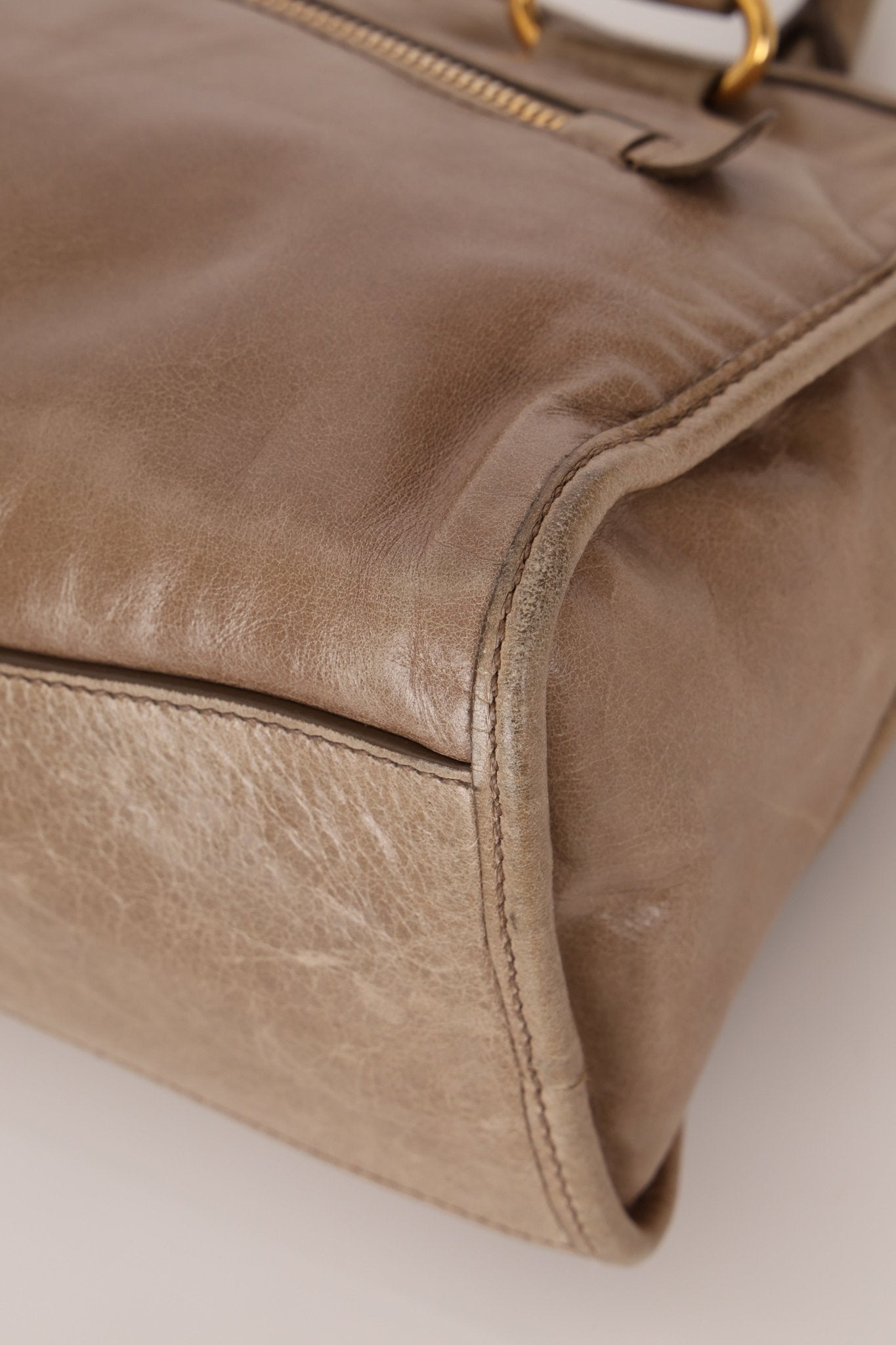 Miu Miu Vitello Shine Easy Zip Tote - FashioNica