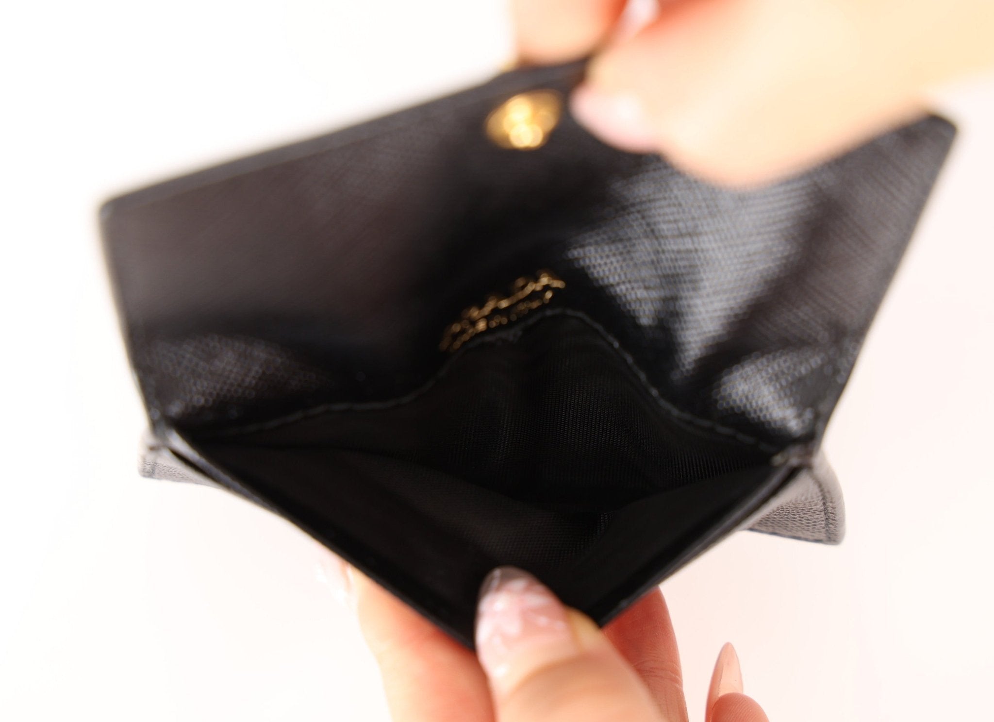 Prada Saffiano Cardholder - FashioNica