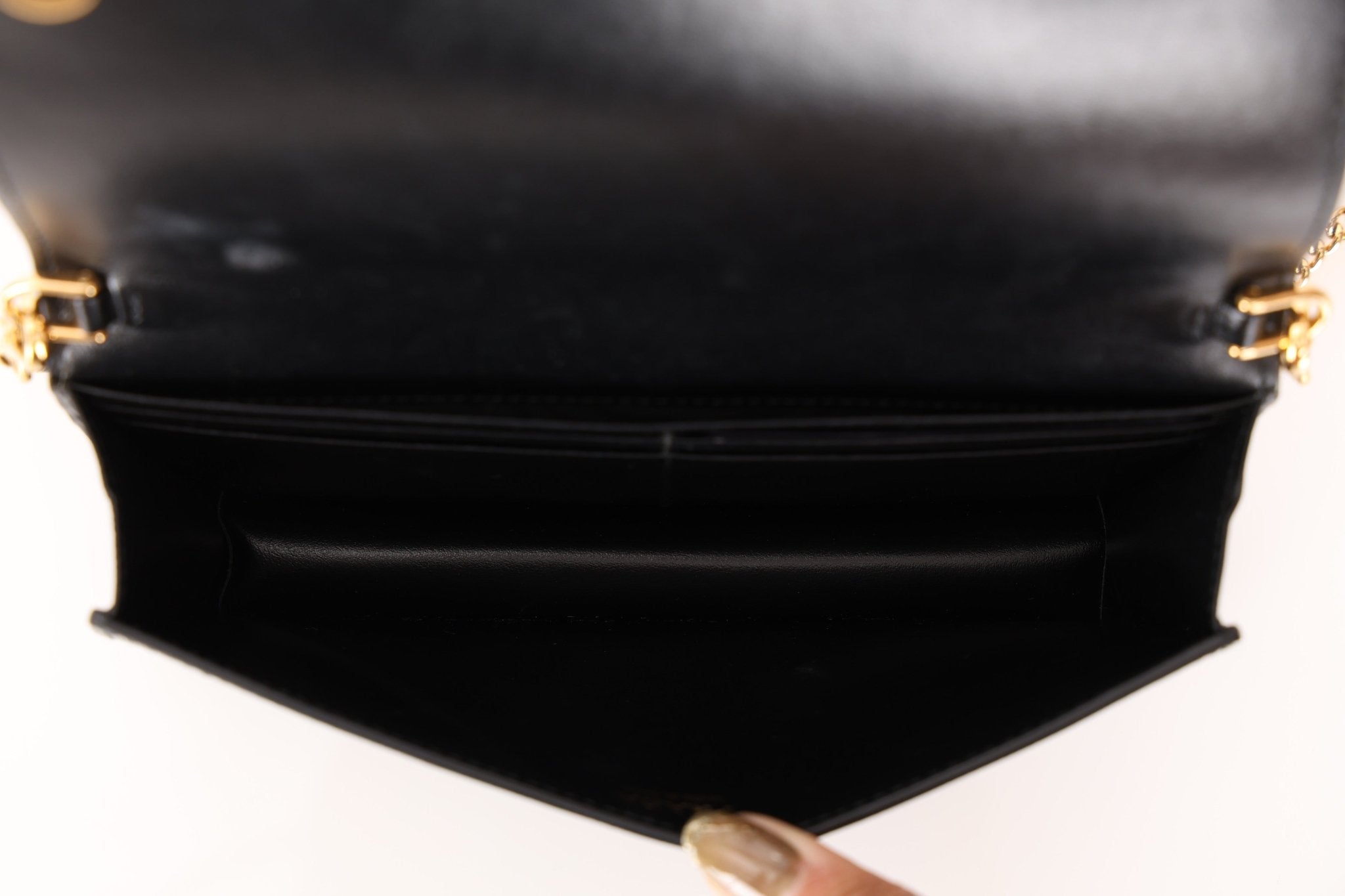 Prada Saffiano Wallet on Chain - FashioNica