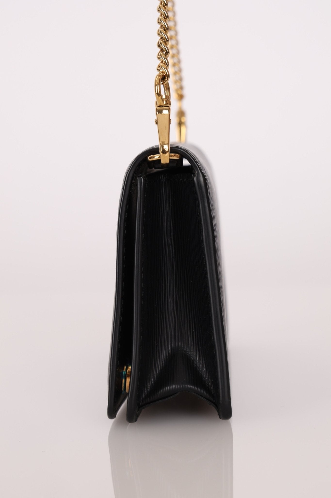 Prada Saffiano Wallet on Chain - FashioNica