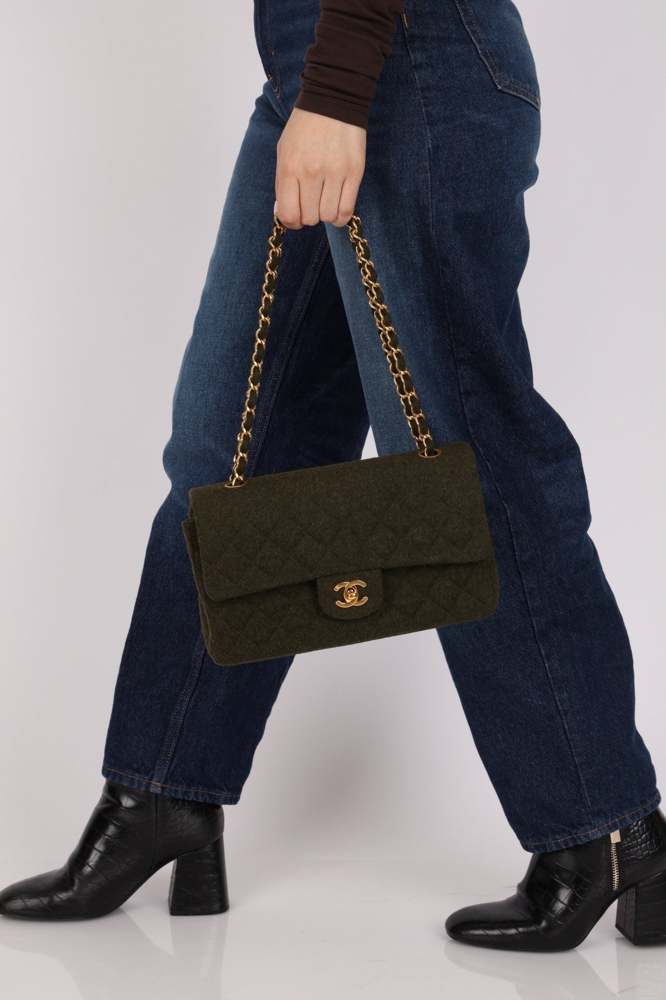 Rare Chanel 1987 Green Wool Medium Classic Flap 24KGP - FashioNica