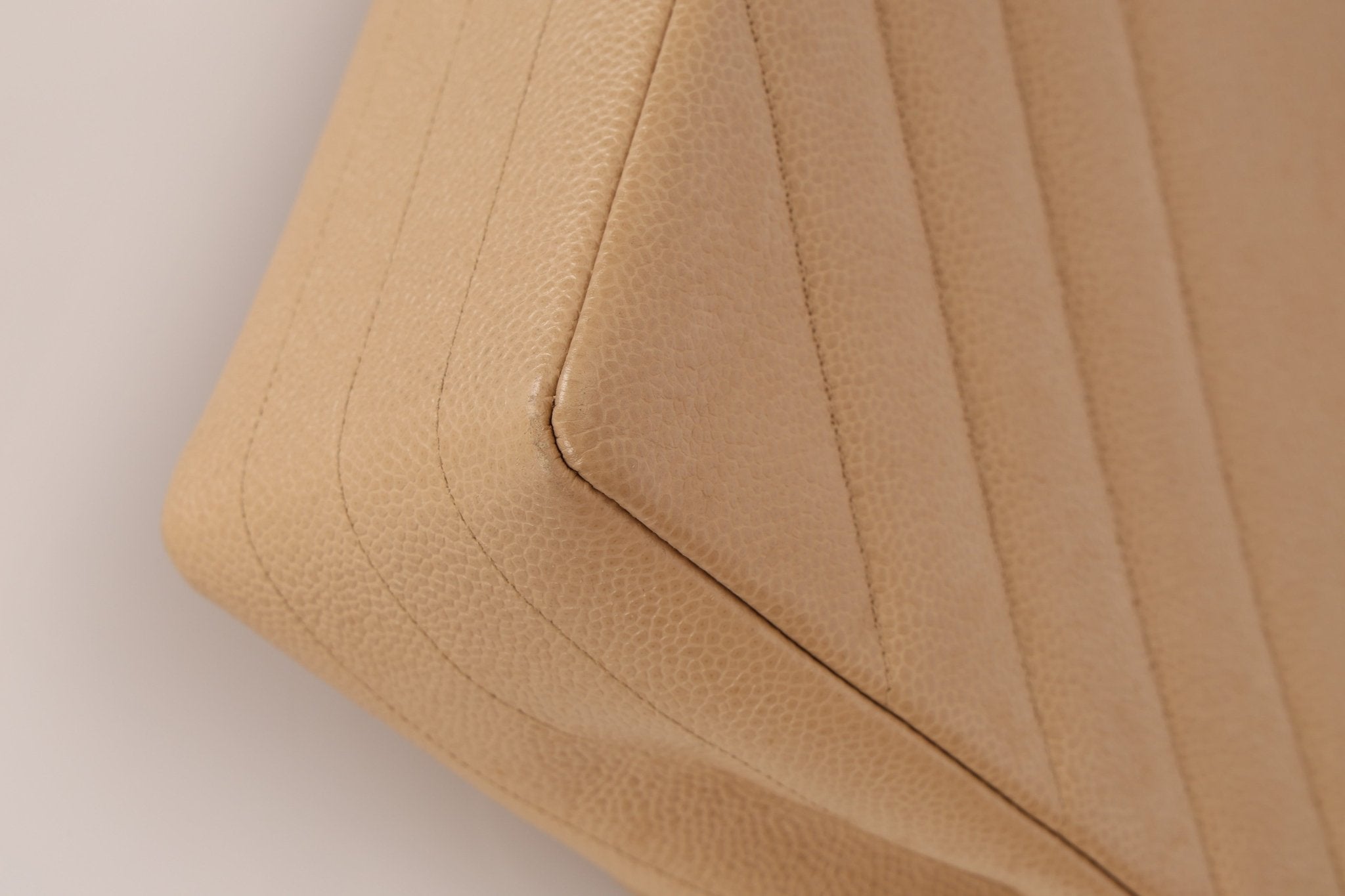 Rare Chanel 1995 Beige Caviar Diagonal Stitch Jumbo Flap Bag 24k GP - FashioNica