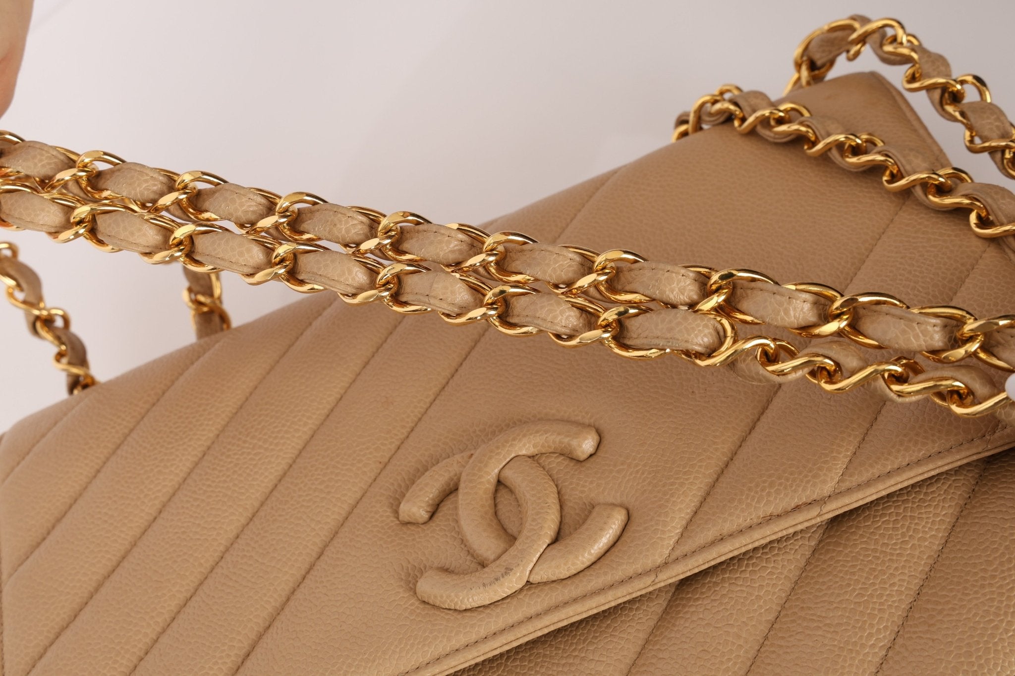 Rare Chanel 1995 Beige Caviar Diagonal Stitch Jumbo Flap Bag 24k GP - FashioNica
