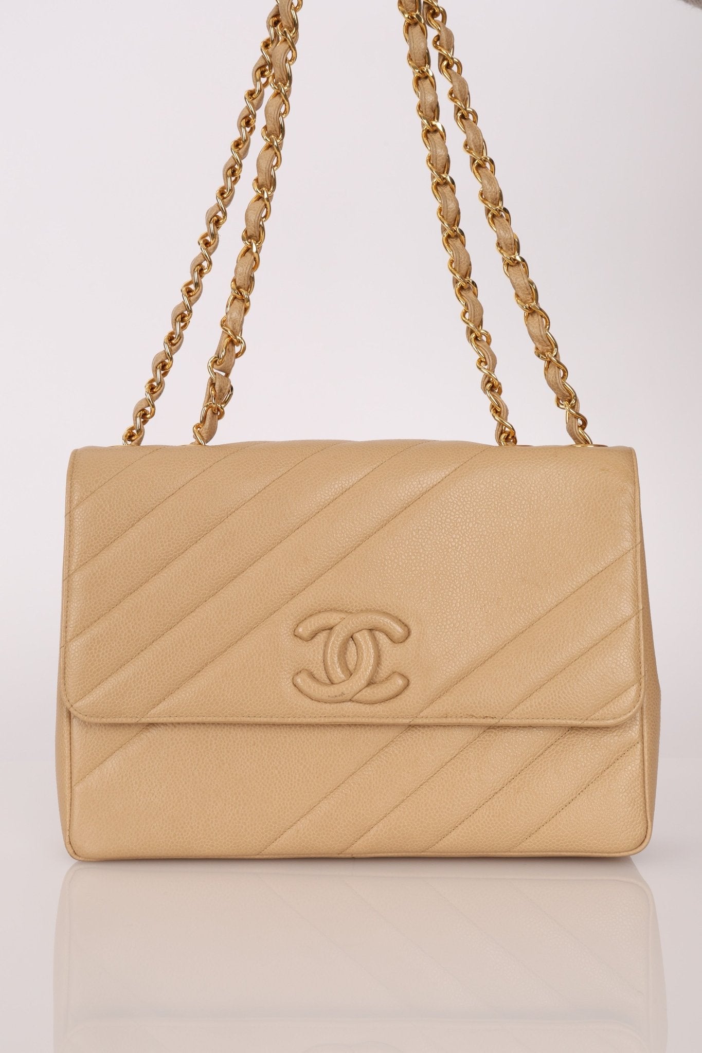 Rare Chanel 1995 Beige Caviar Diagonal Stitch Jumbo Flap Bag 24k GP - FashioNica
