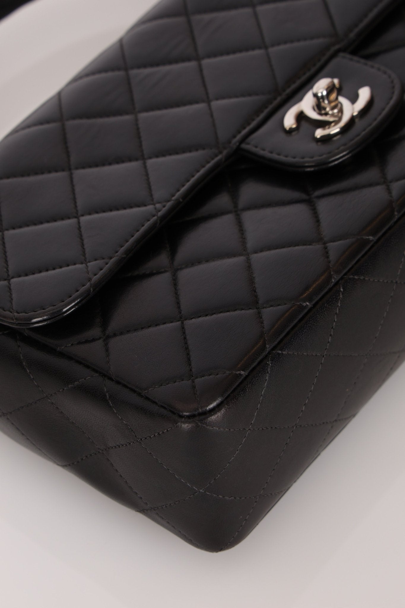 Rare Chanel 1996 Lambskin East West Kelly Top Handle SHW - FashioNica