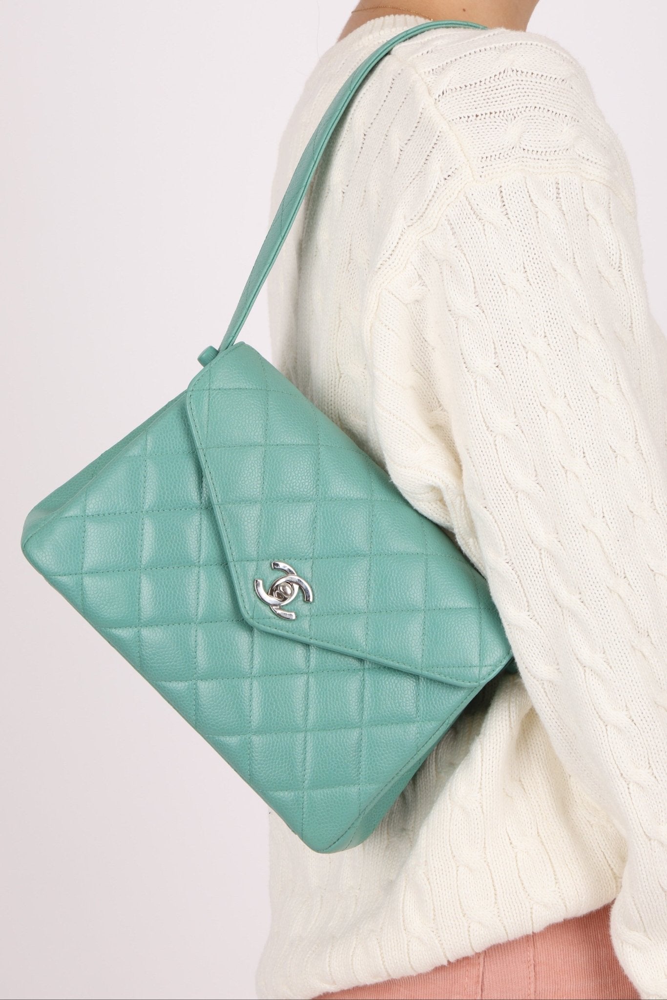 Rare Chanel 1997 Teal Caviar CC Turnlock Envelope Shoulder Kelly - FashioNica