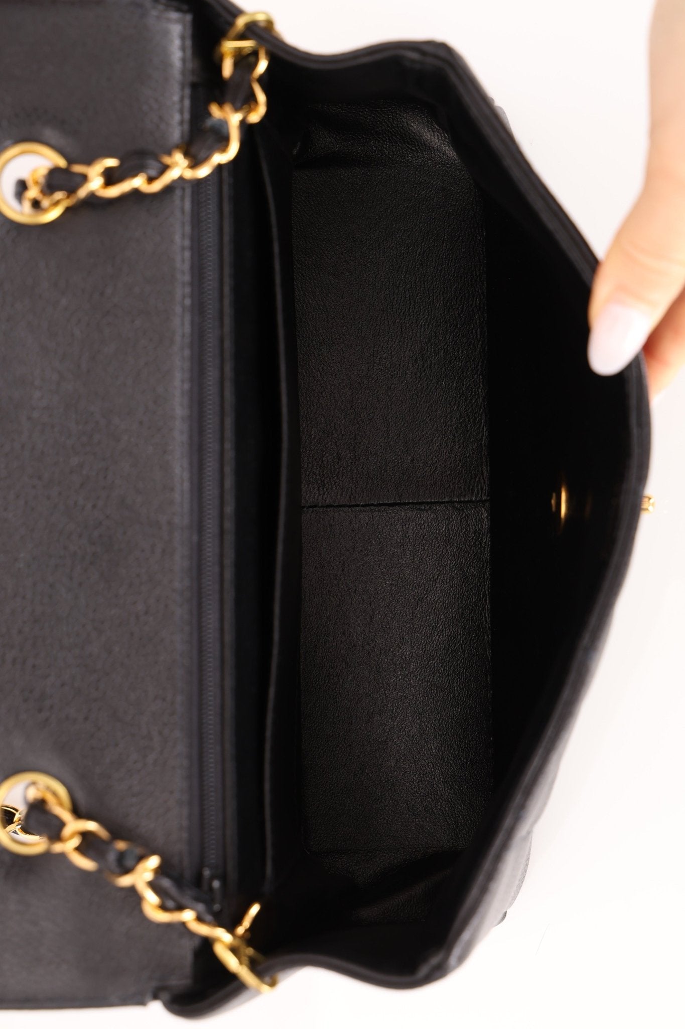 Rare Chanel 1998 Caviar Medium Diana - FashioNica