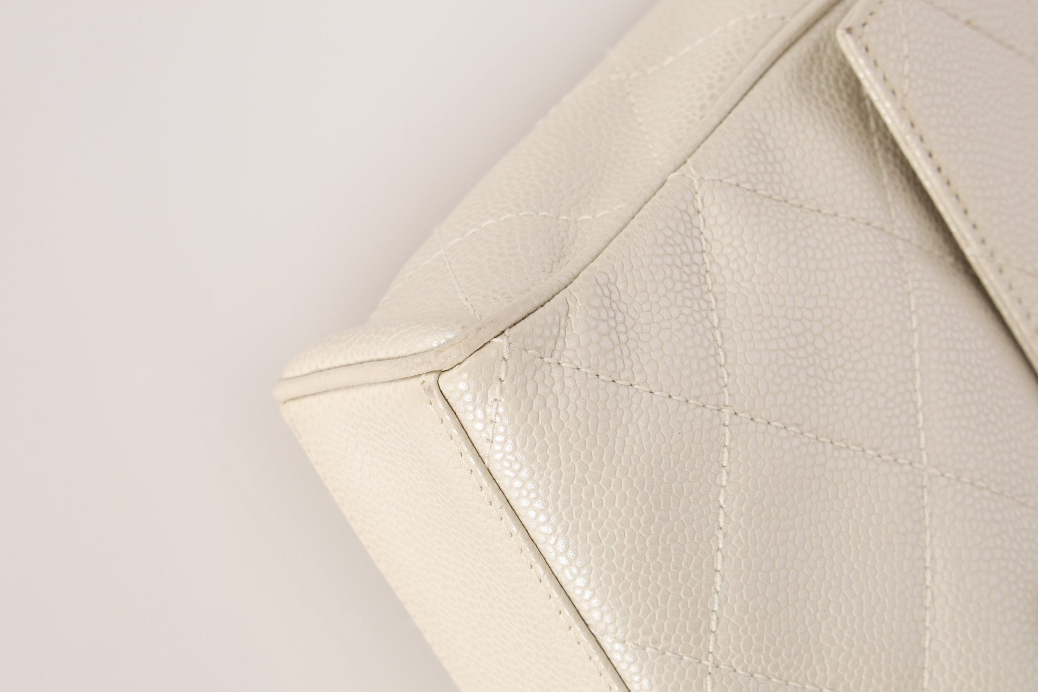 Rare Chanel 2002 Iridescent Caviar Turnlock Single Flap Bag 24k GP - FashioNica