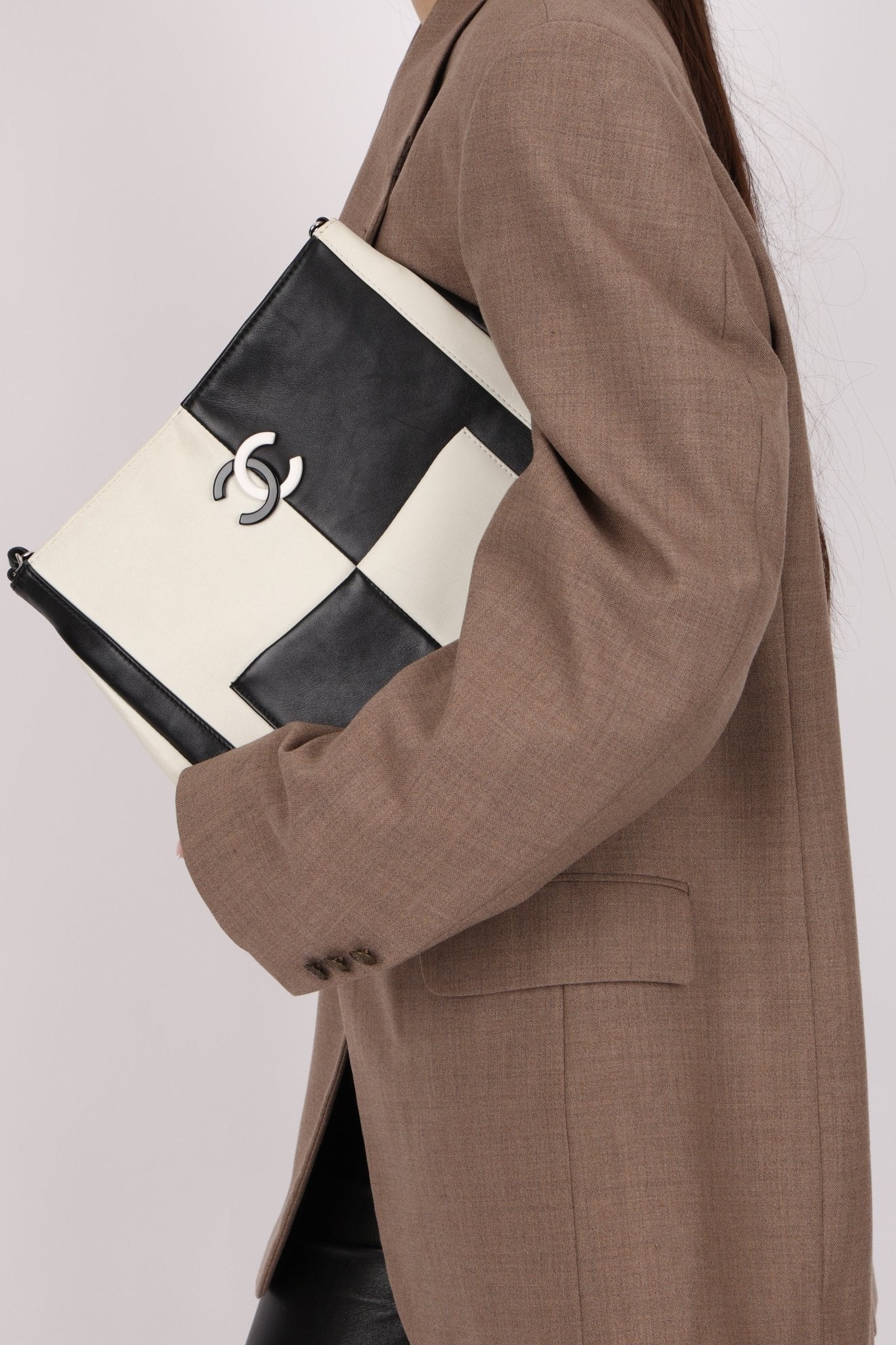 Rare Chanel 2006 Black and White Art Tote - FashioNica