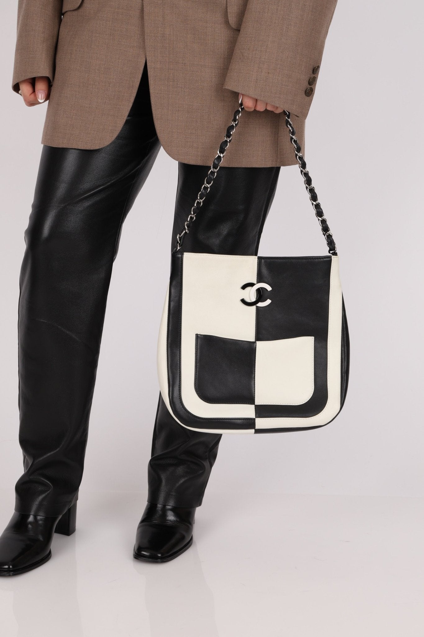 Rare Chanel 2006 Black and White Art Tote - FashioNica