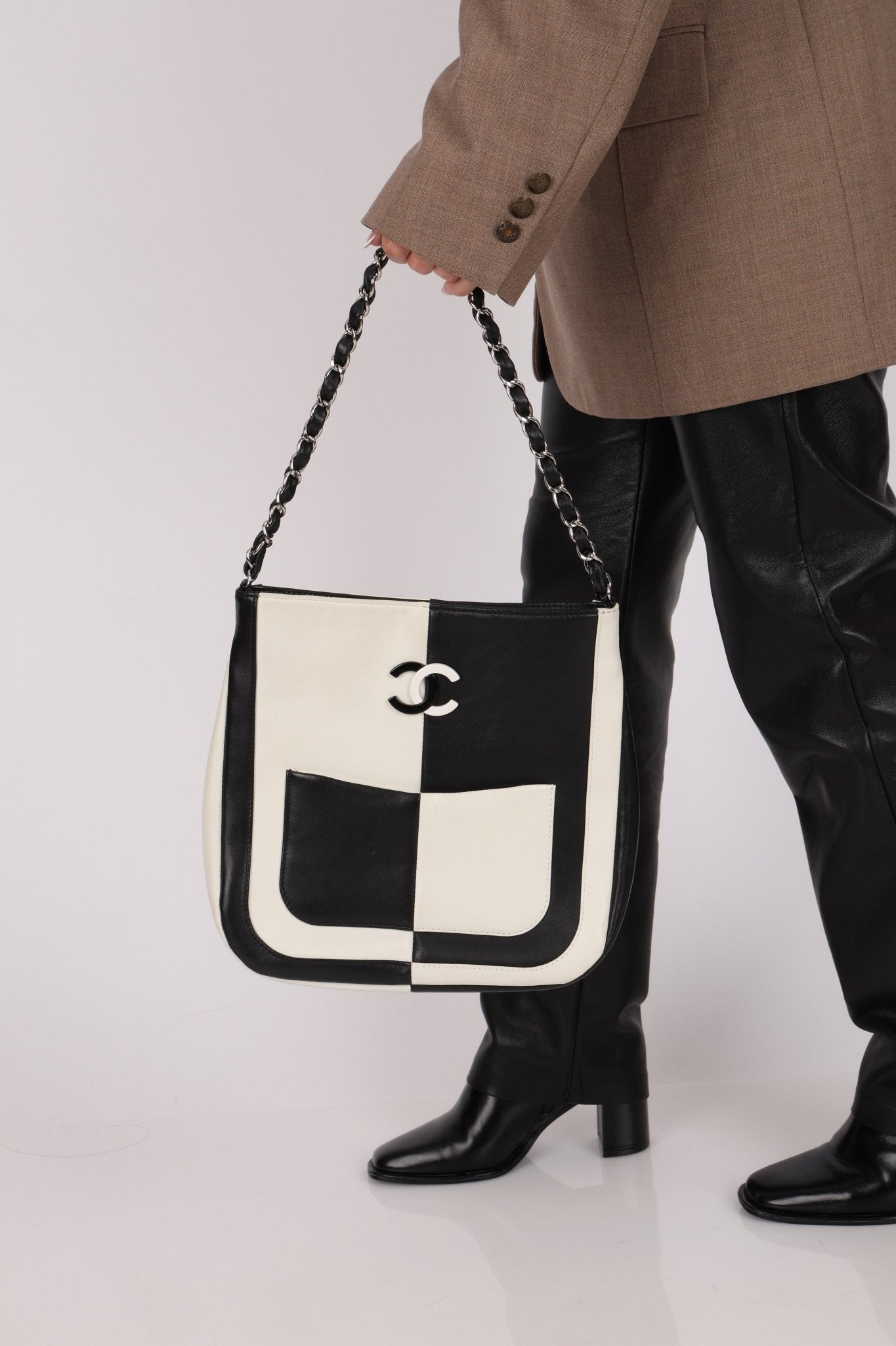 Rare Chanel 2006 Black and White Art Tote - FashioNica