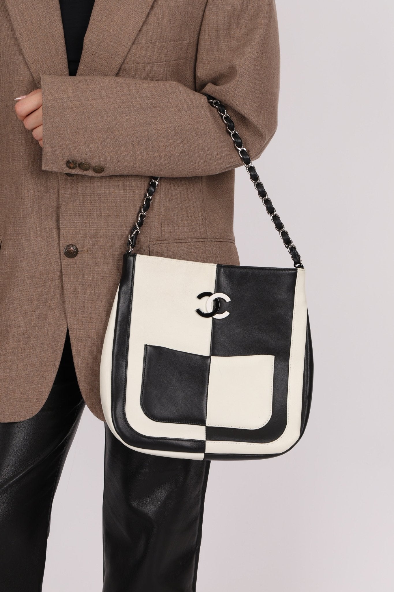 Rare Chanel 2006 Black and White Art Tote - FashioNica