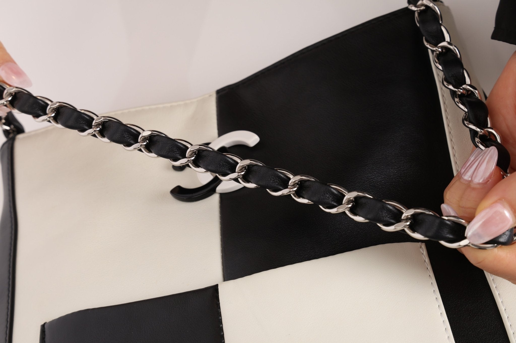 Rare Chanel 2006 Black and White Art Tote - FashioNica