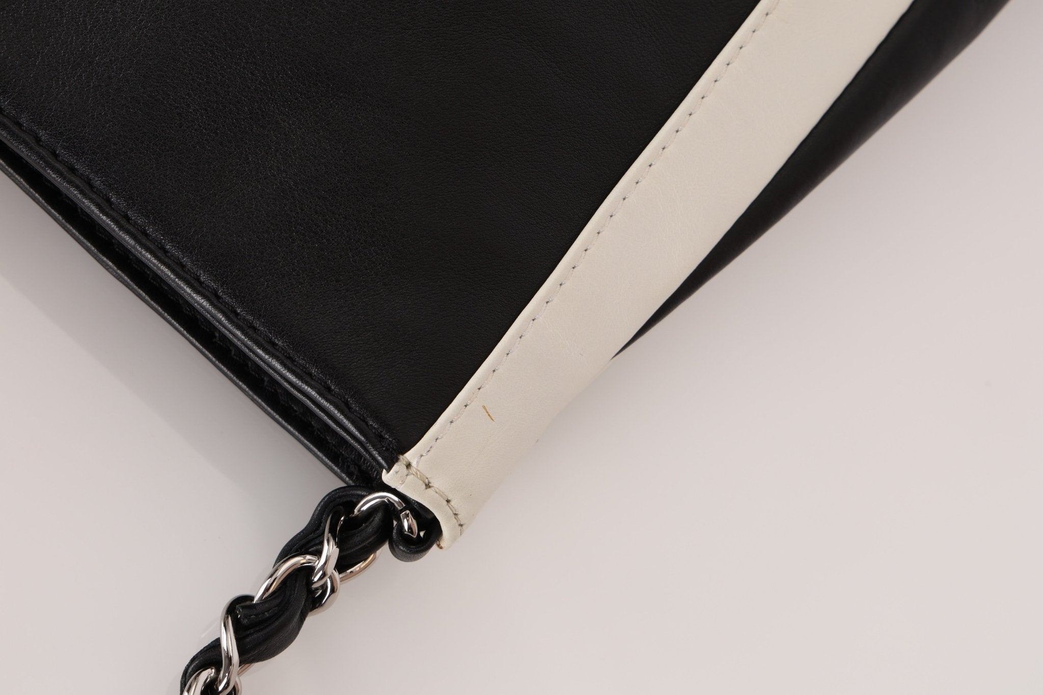 Rare Chanel 2006 Black and White Art Tote - FashioNica