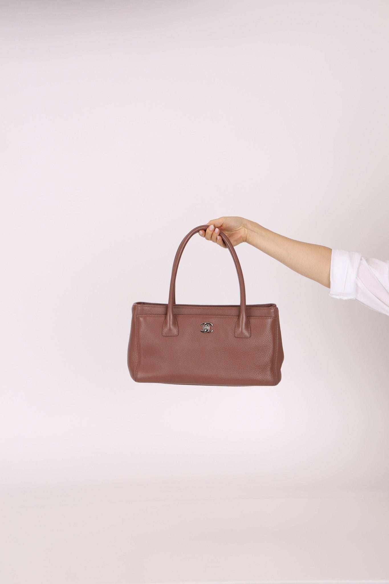 Rare Chanel 2013 Calfskin Mauve Small Cerf Executive Shopper Tote - FashioNica