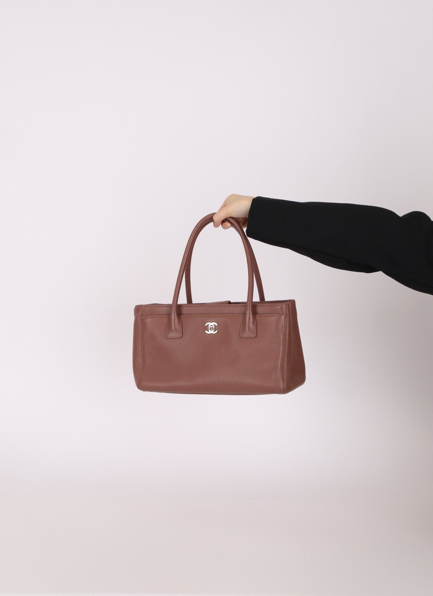 Rare Chanel 2013 Calfskin Mauve Small Cerf Executive Shopper Tote - FashioNica