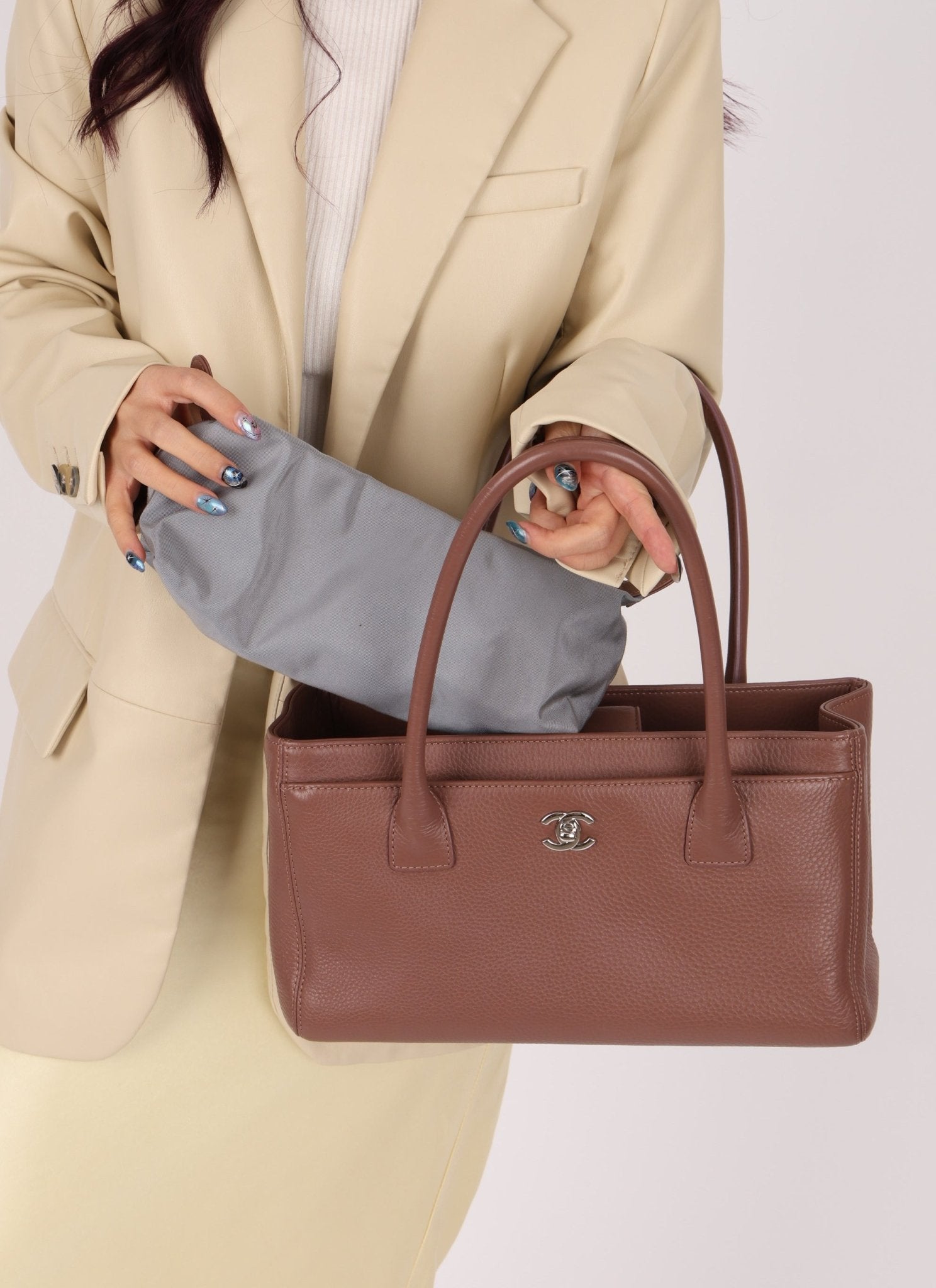 Rare Chanel 2013 Calfskin Mauve Small Cerf Executive Shopper Tote - FashioNica