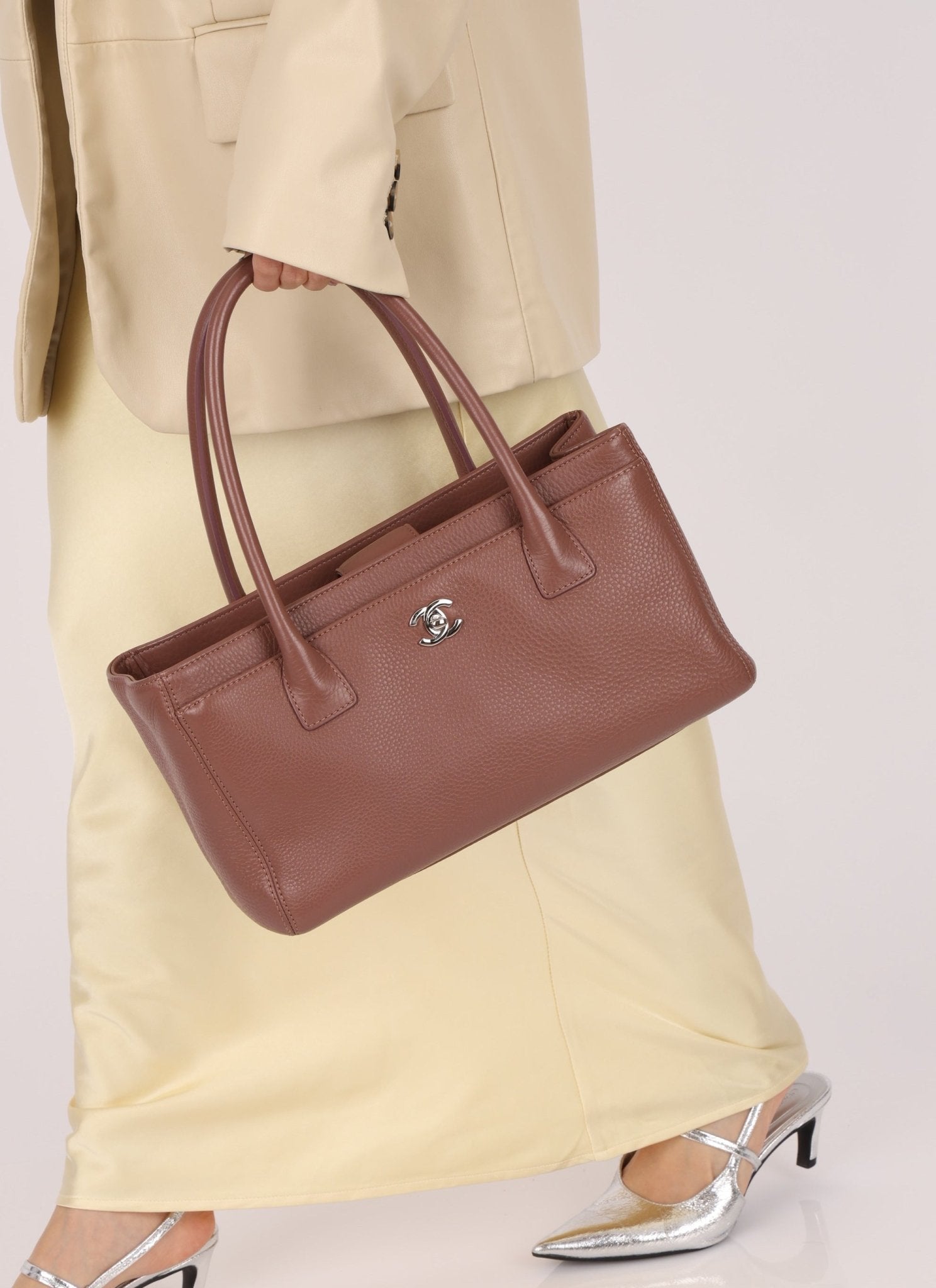 Rare Chanel 2013 Calfskin Mauve Small Cerf Executive Shopper Tote - FashioNica