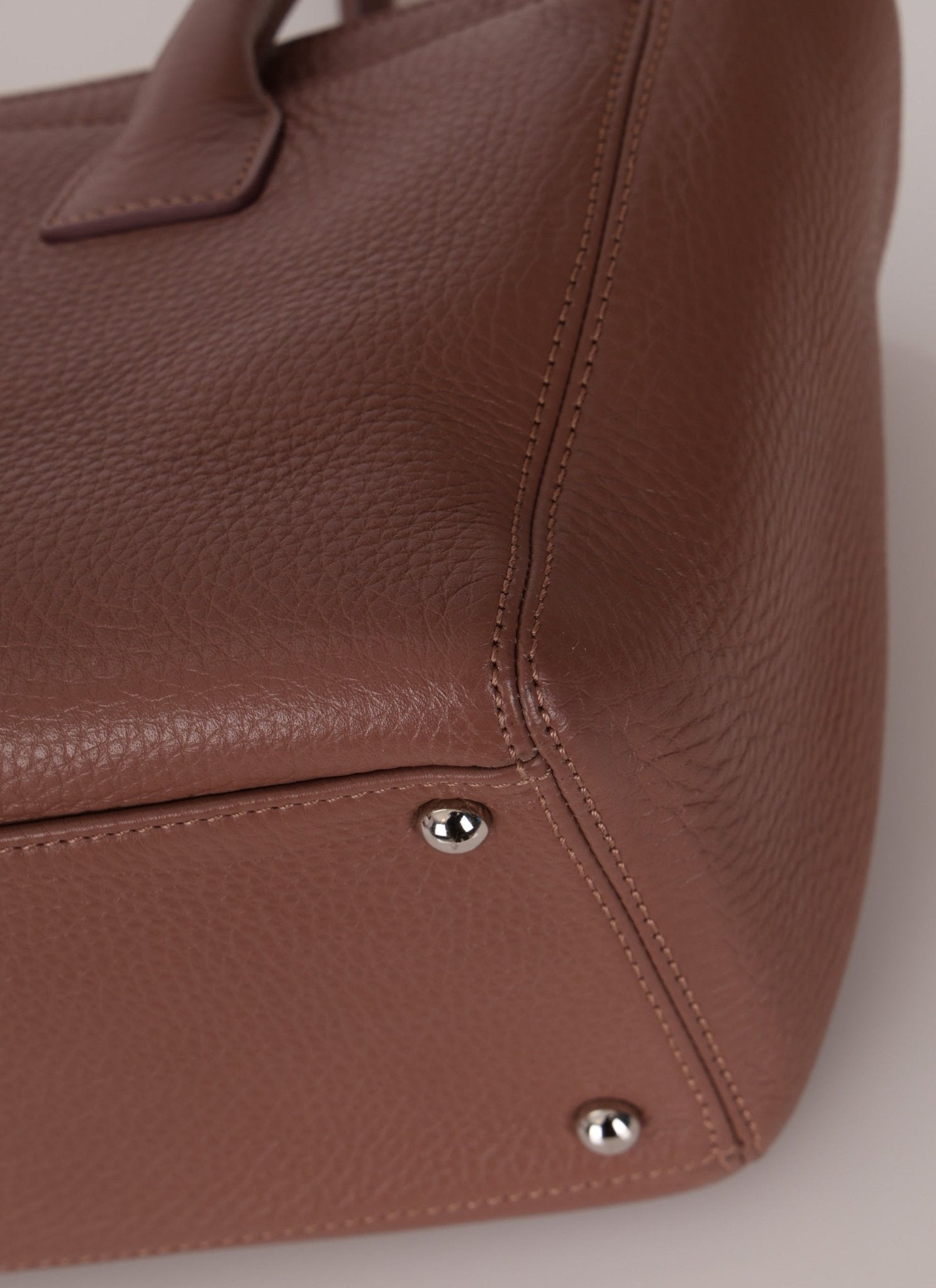 Rare Chanel 2013 Calfskin Mauve Small Cerf Executive Shopper Tote - FashioNica