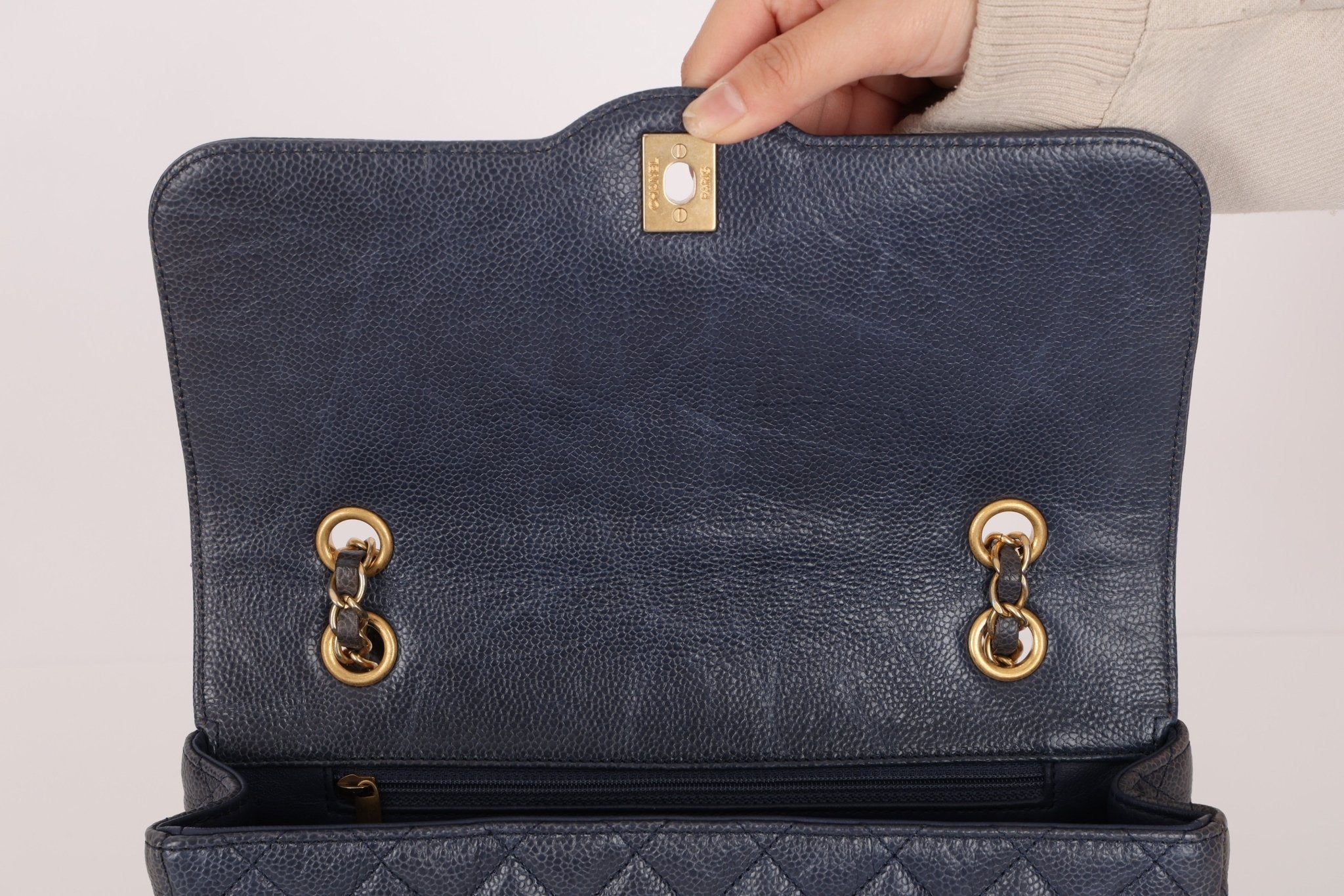 Rare Chanel 2015 Caviar Medium Navy Paris Flap Bag - FashioNica