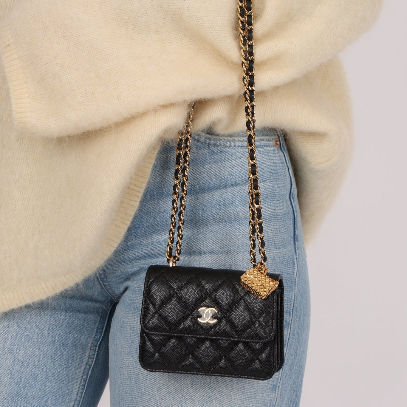 Rare Chanel 2023 Caviar Wallet on Chain with Chanel Classic Flap Charm - FashioNica