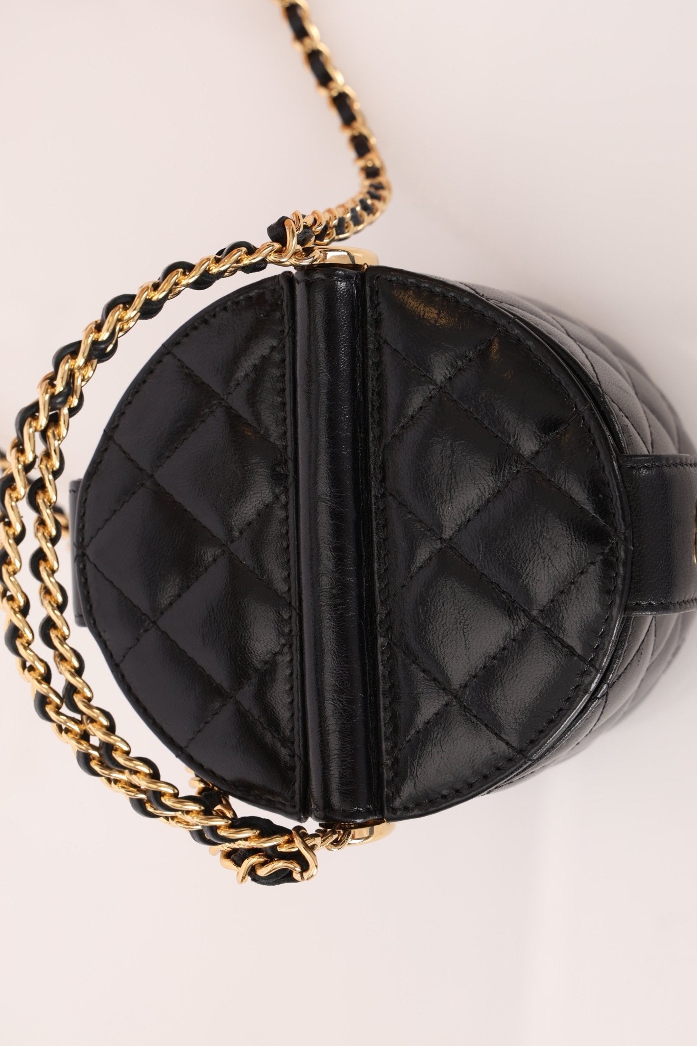 Rare Chanel Lambskin Double - Sided Top Handle Basket Vanity Crossbody - FashioNica