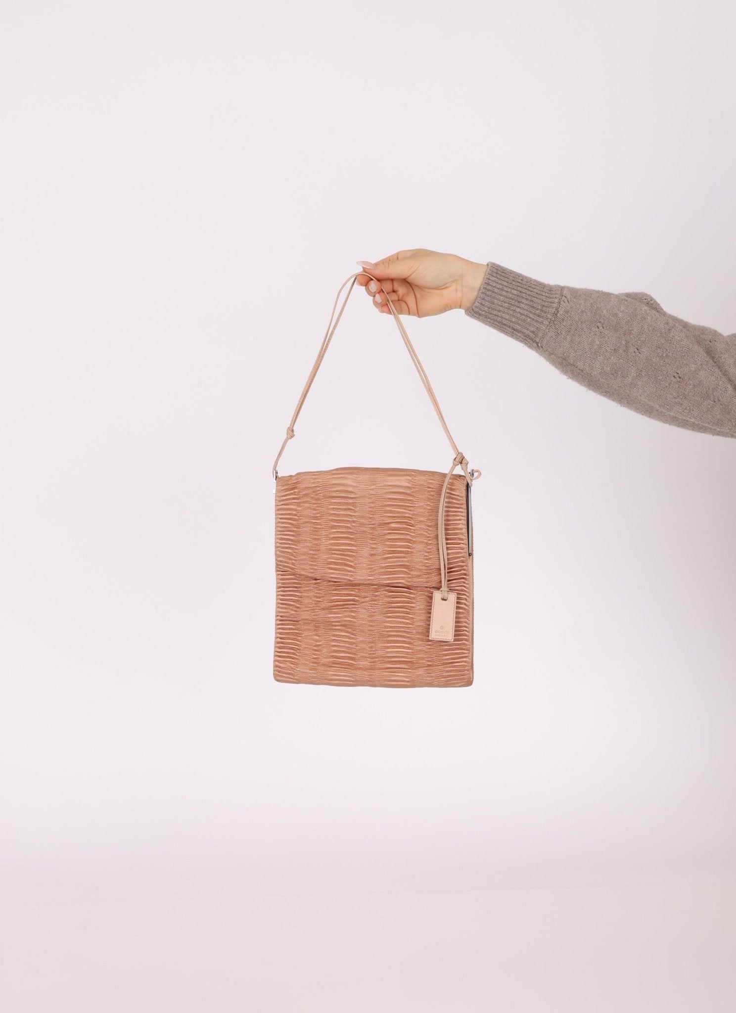 Rare Gucci Satin Pleated Square Frame Clutch - FashioNica