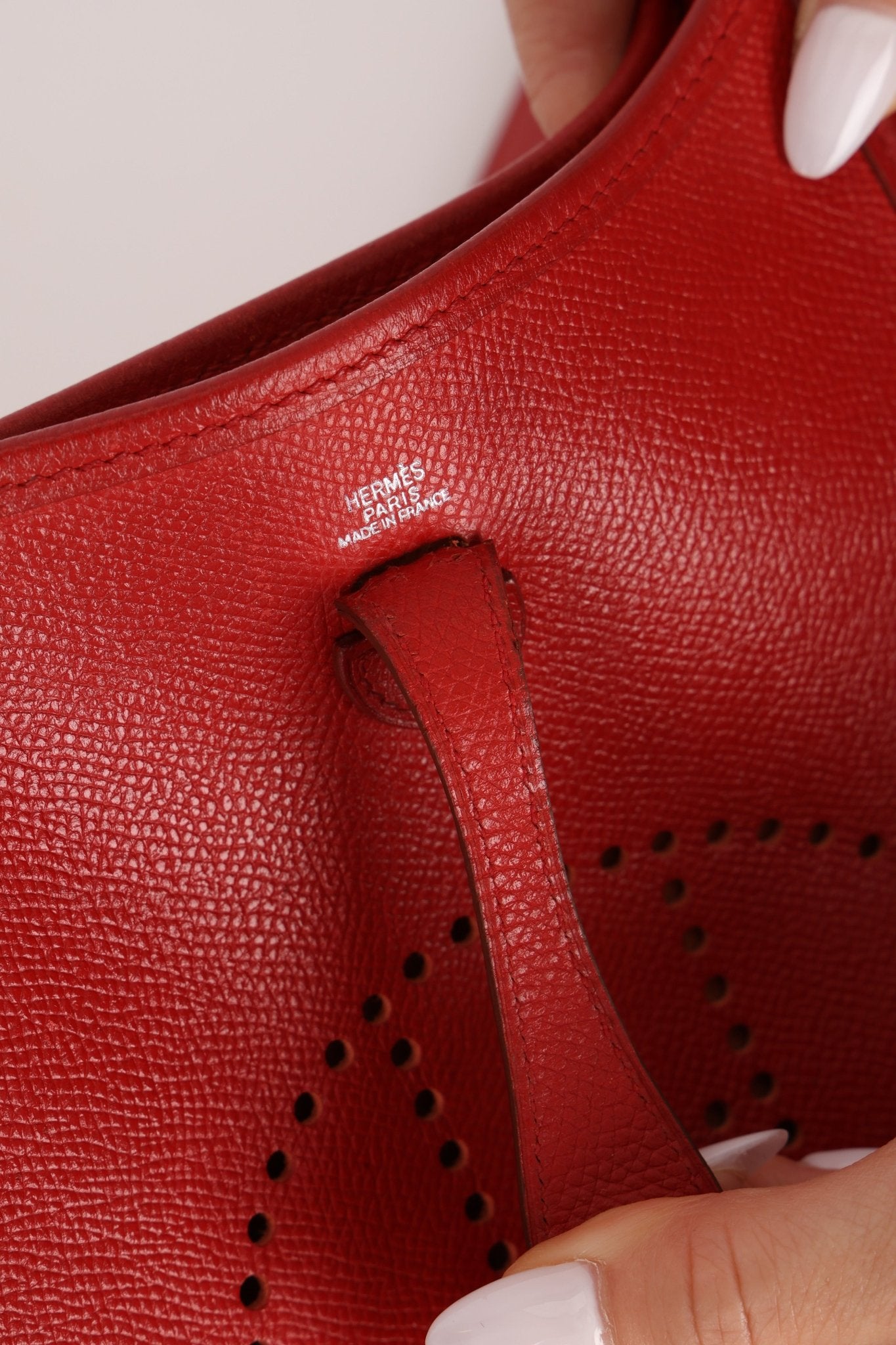 Rare Hermès 2004 Rouge Casaque Epsom Evelyne TPM PHW - FashioNica