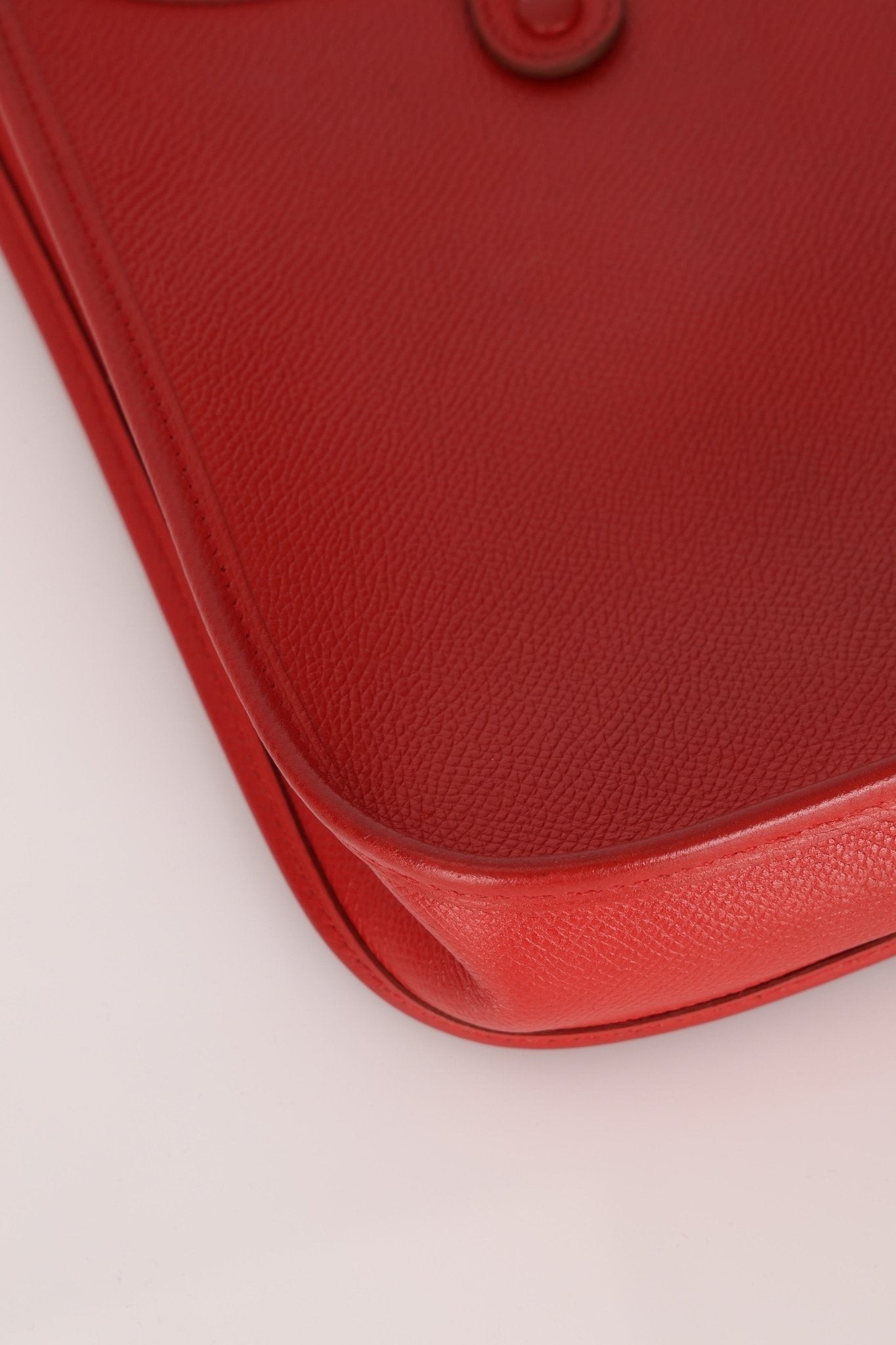 Rare Hermès 2004 Rouge Casaque Epsom Evelyne TPM PHW - FashioNica