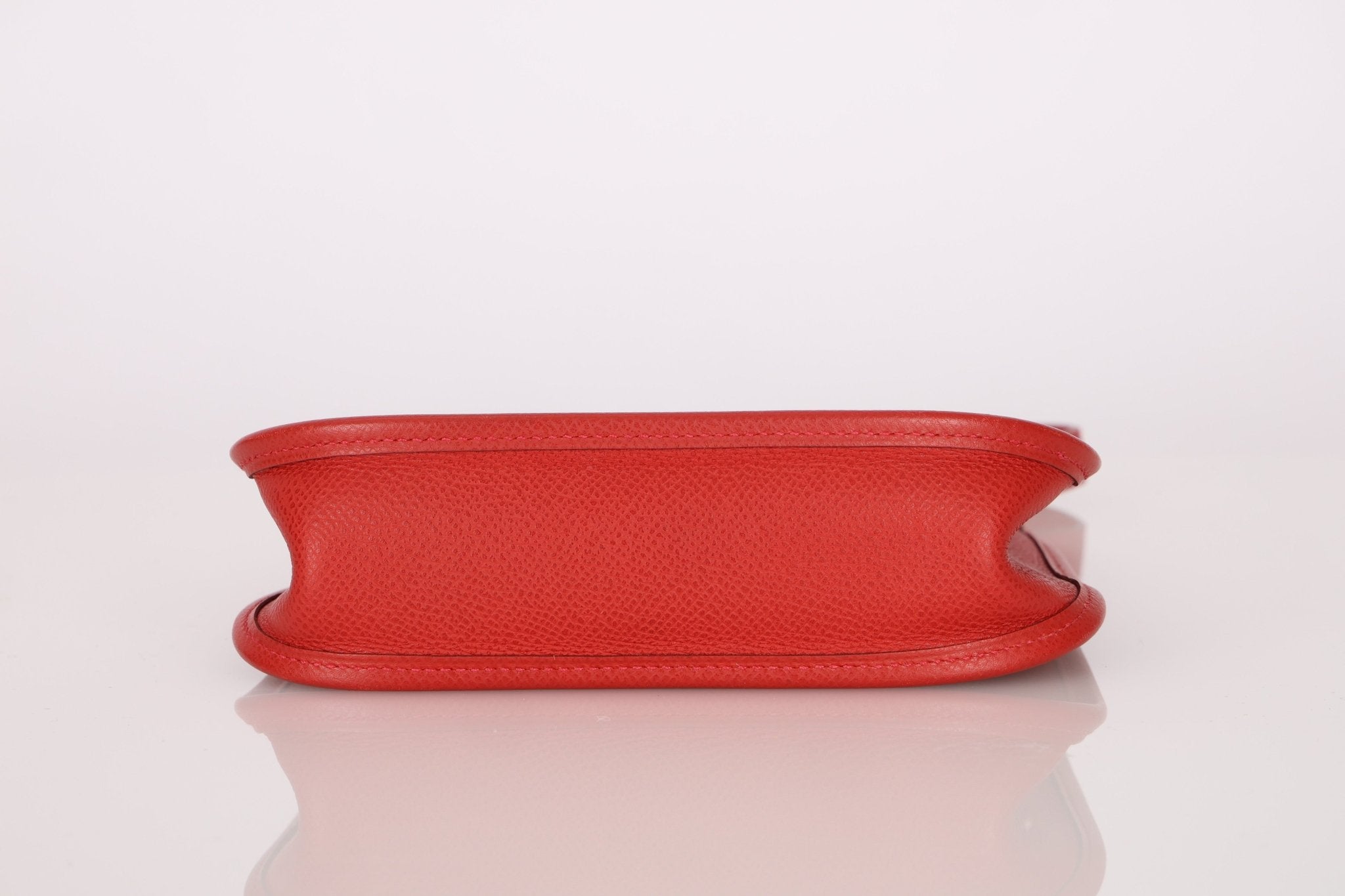 Rare Hermès 2005 Rouge Casaque Epsom Evelyne Short Strap TPM PHW - FashioNica