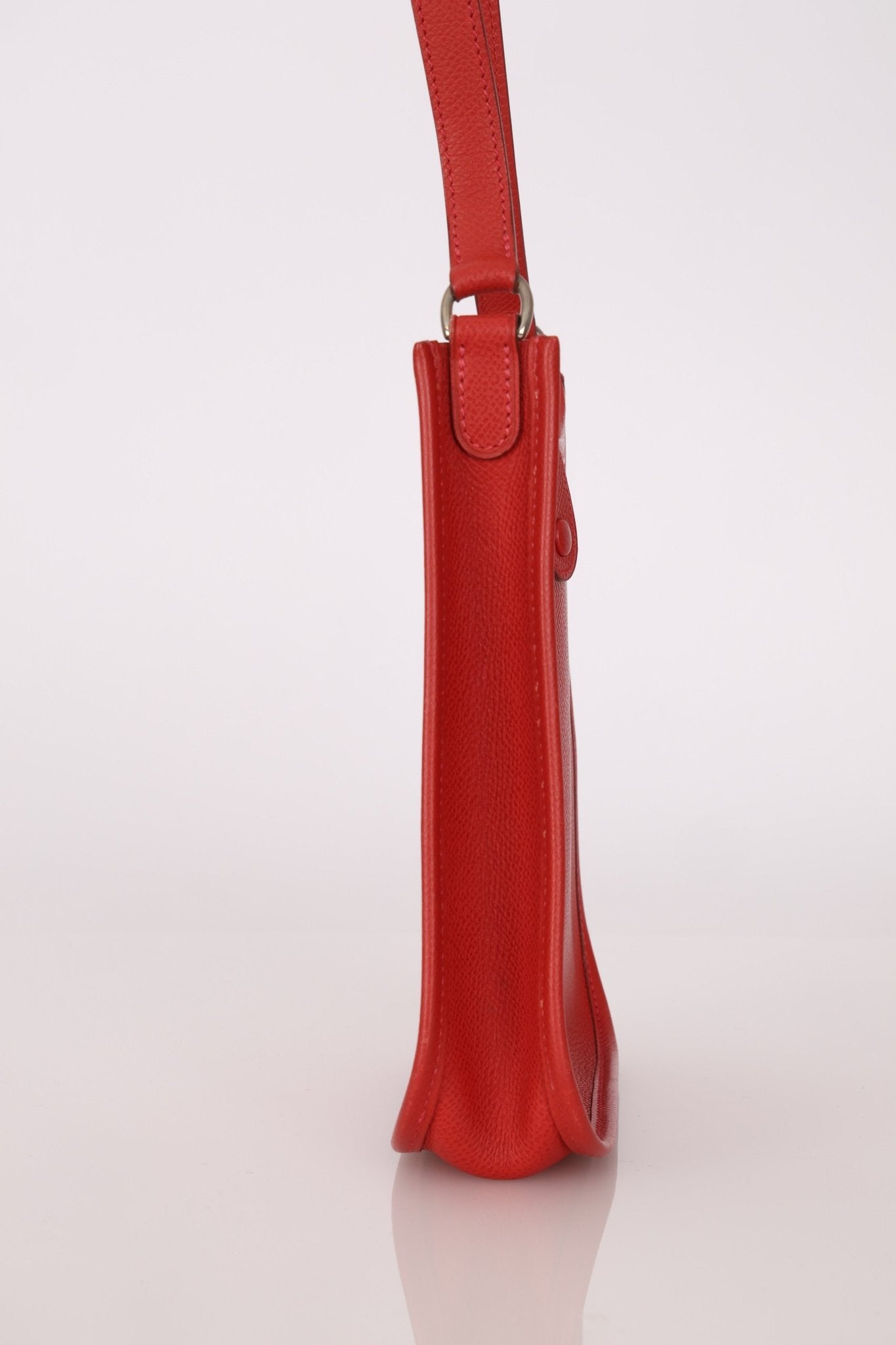 Rare Hermès 2005 Rouge Casaque Epsom Evelyne Short Strap TPM PHW - FashioNica