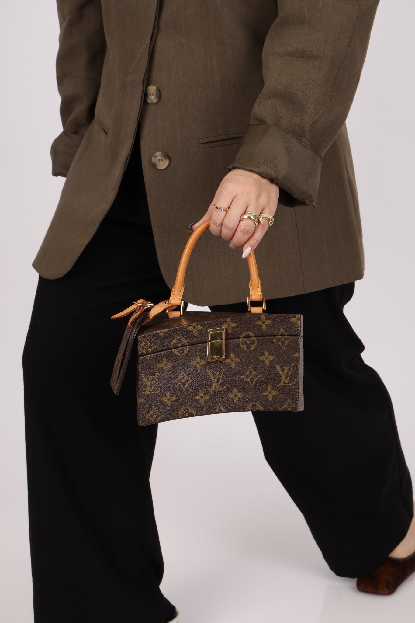 Rare Louis Vuitton x Frank Gehry Monogram Twisted Box with Strap - FashioNica