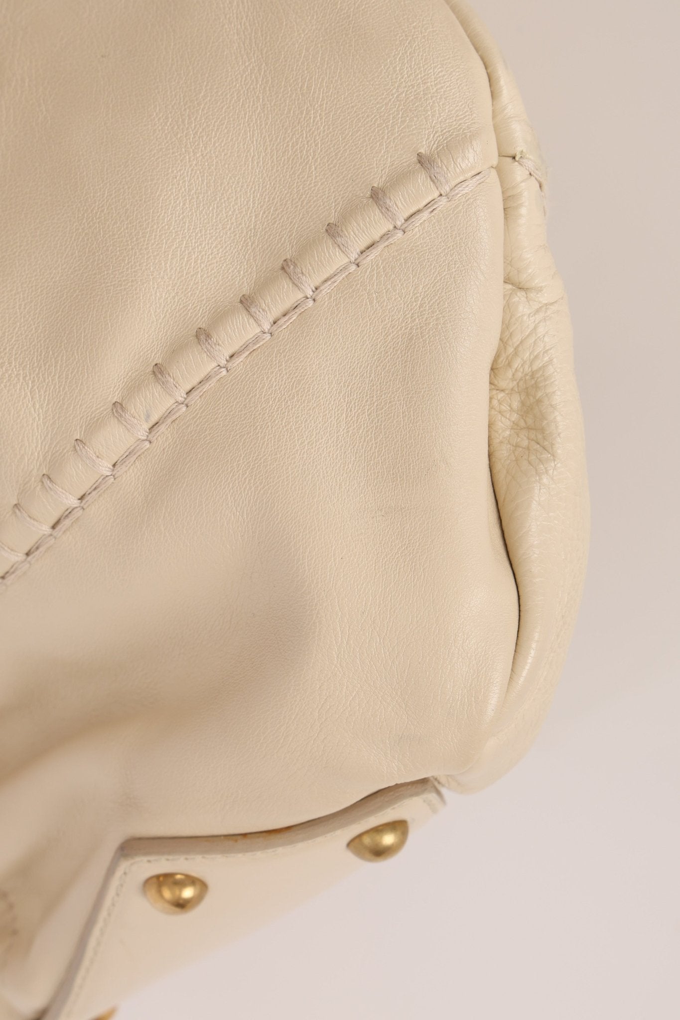 Rare Saint Laurent x Tom Ford Cream Leather Mombasa Metal Handle Bag with Pouch - FashioNica