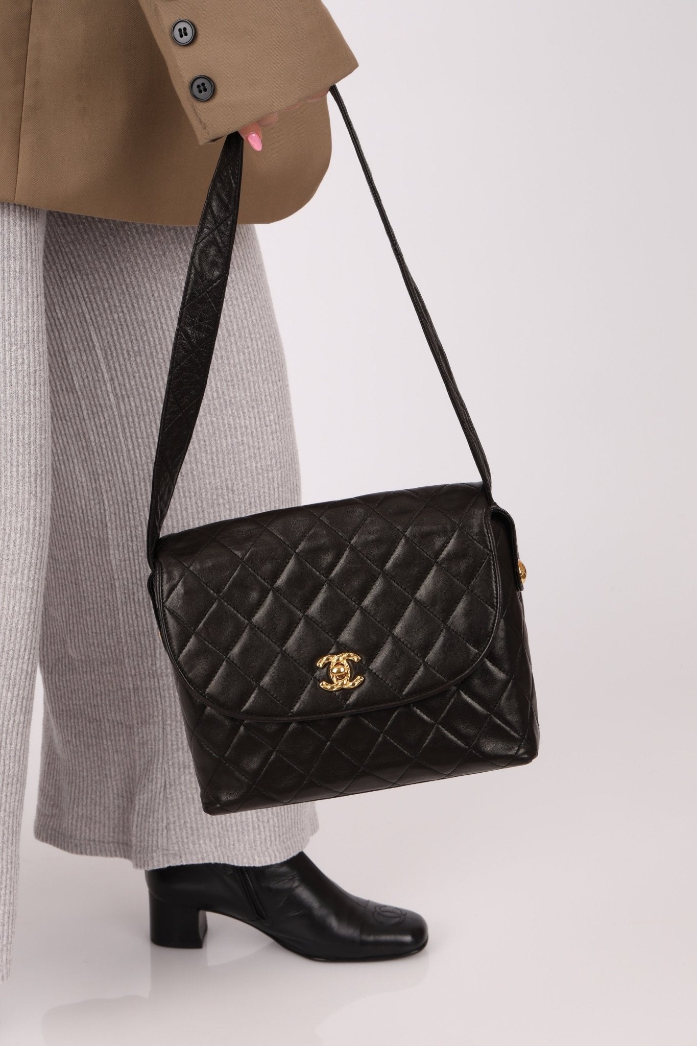 (SOLD) Chanel 1991 Lambskin Coco Crush Crossbody 24K GP - FashioNica