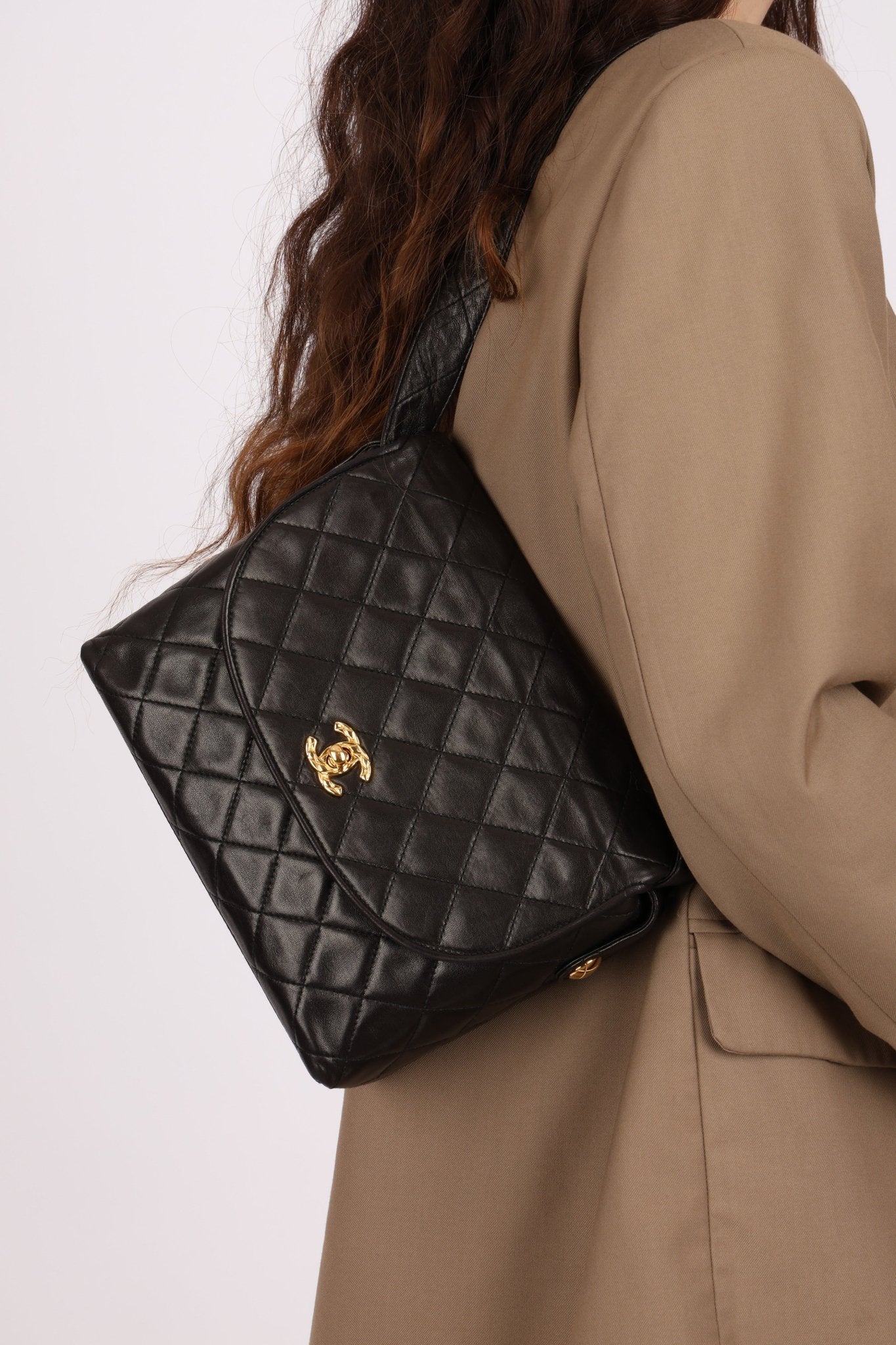 (SOLD) Chanel 1991 Lambskin Coco Crush Crossbody 24K GP - FashioNica