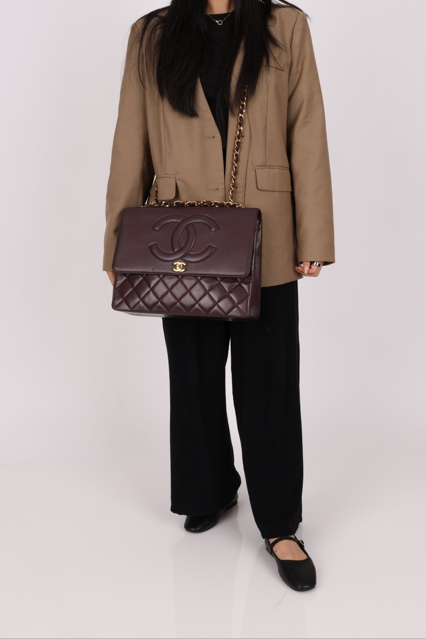 Ultra - Rare Chanel 1991 Dark Bordeaux Lambskin Maxi Double CC Flap Bag 24K GP - FashioNica