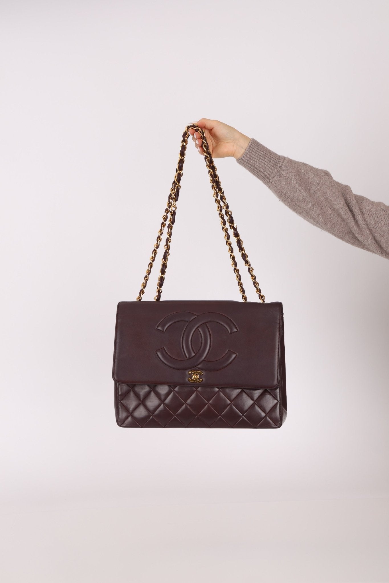 Ultra - Rare Chanel 1991 Dark Bordeaux Lambskin Maxi Double CC Flap Bag 24K GP - FashioNica