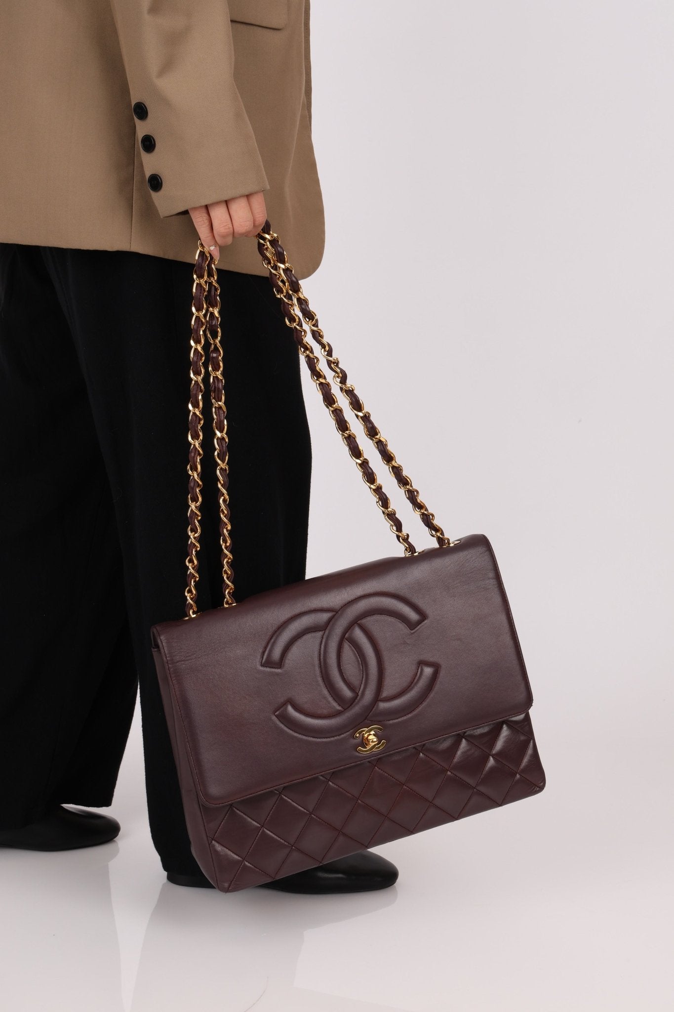 Ultra - Rare Chanel 1991 Dark Bordeaux Lambskin Maxi Double CC Flap Bag 24K GP - FashioNica
