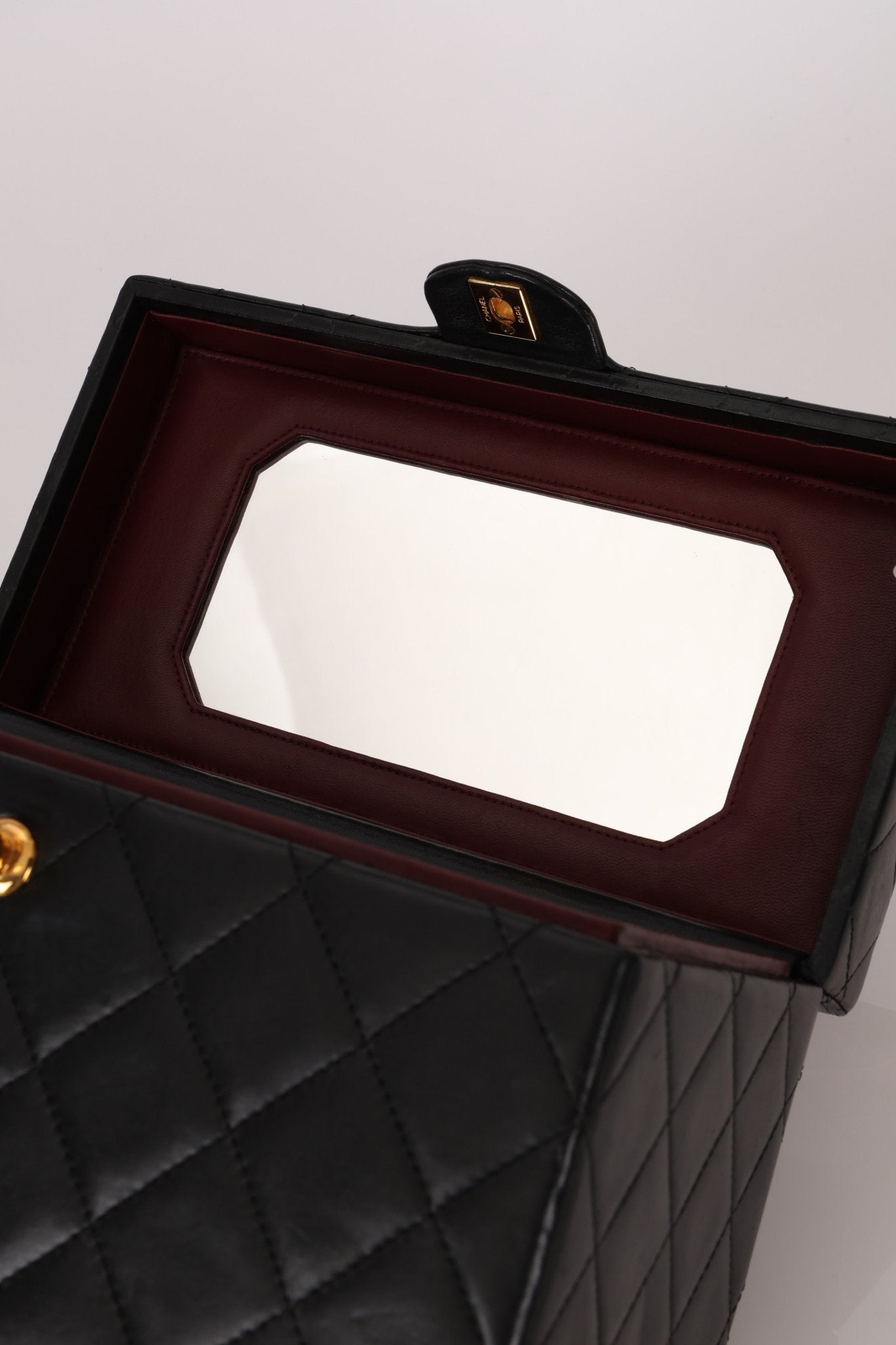 Ultra - Rare Chanel 1992 Lambskin Beauty Train Trunk Vanity Case 24K GP - FashioNica