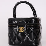 Ultra - Rare Chanel 1995 Patent Heart Mirror Barbie Turnlock Vanity - FashioNica