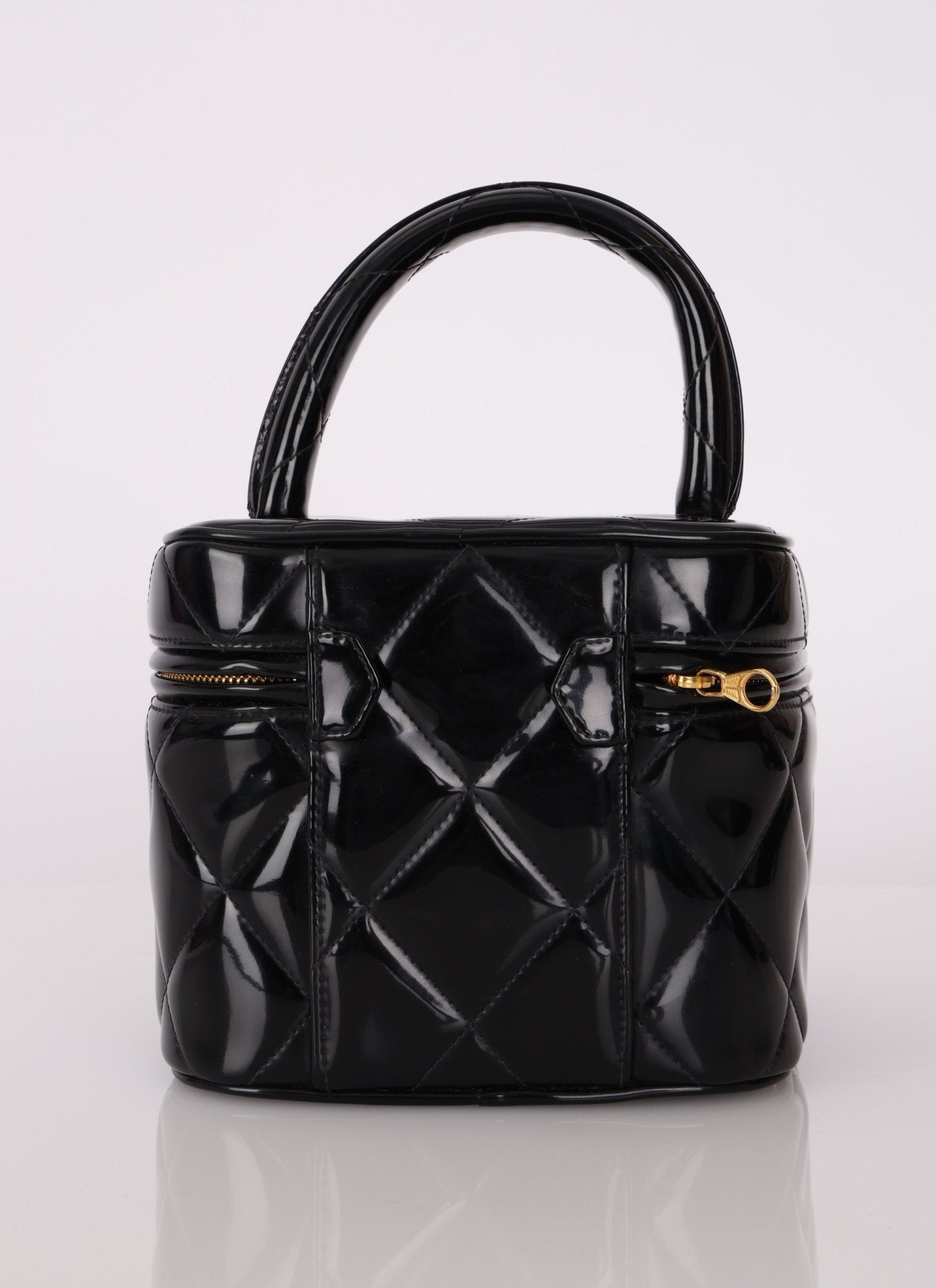 Ultra - Rare Chanel 1995 Patent Heart Mirror Barbie Turnlock Vanity - FashioNica